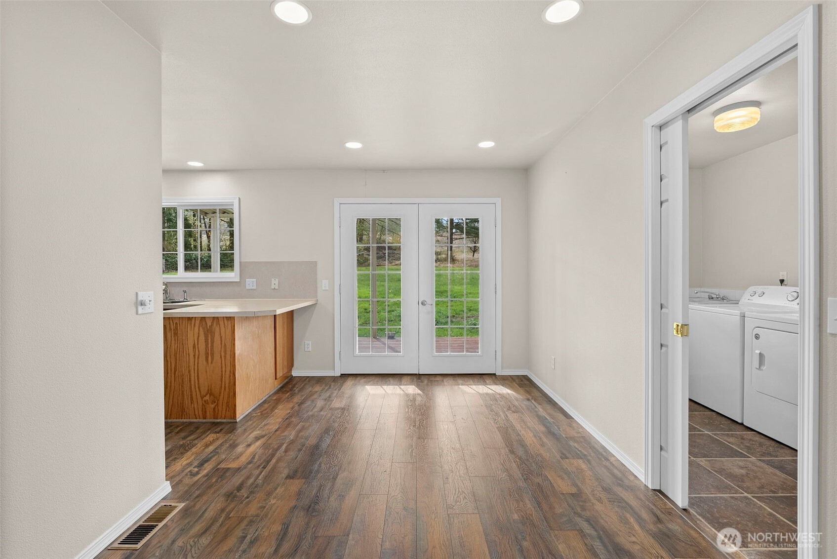 1878 Little Hanaford Road, Centralia, WA 98531