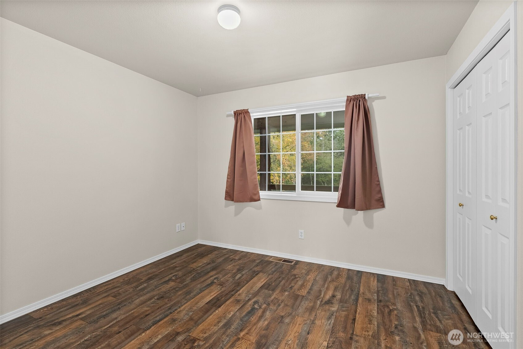 1878 Little Hanaford Road, Centralia, WA 98531