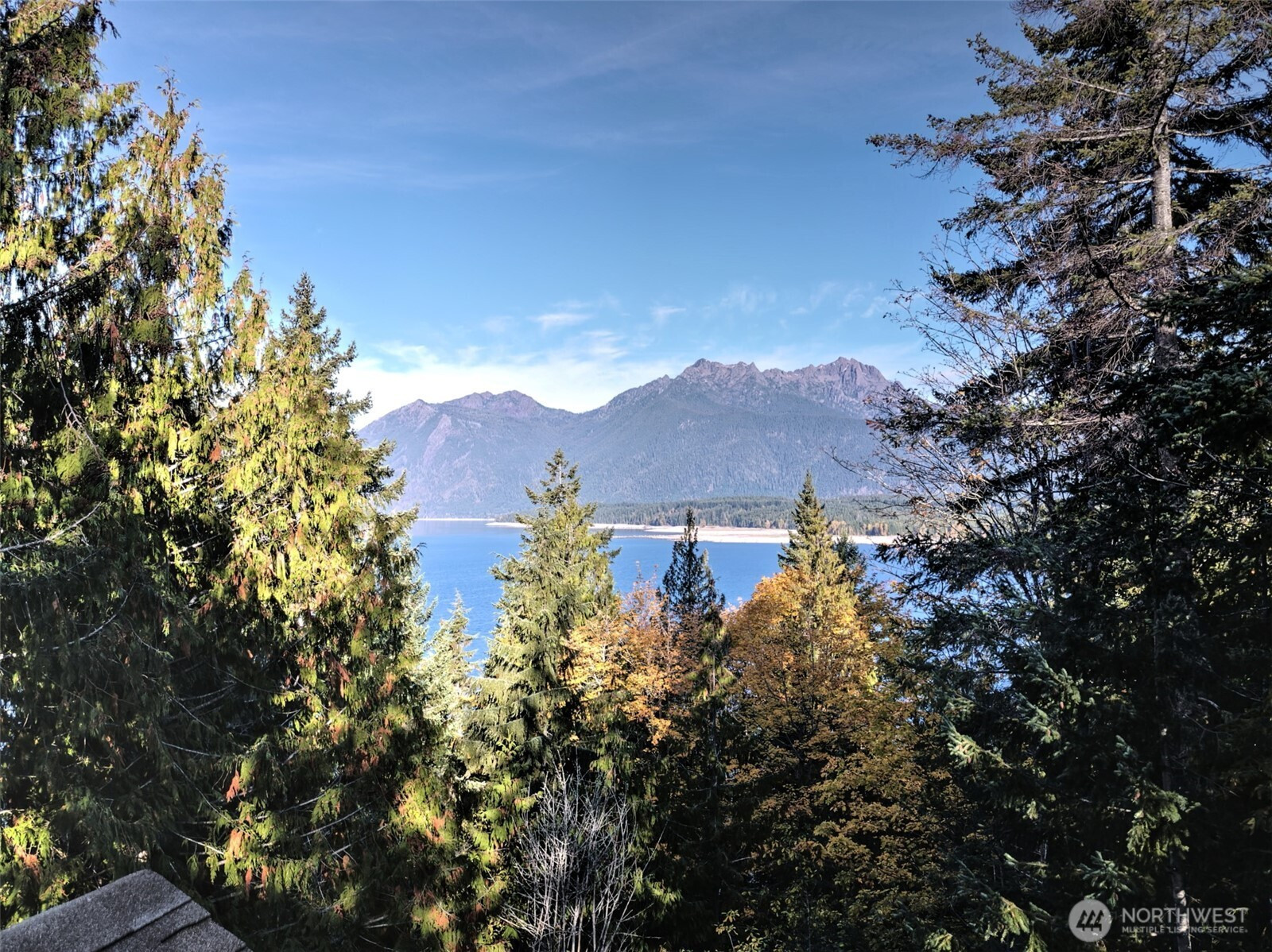 5791 N Lake Cushman Road, Hoodsport, WA 98548