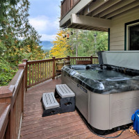 5791 N Lake Cushman Road, Hoodsport, WA 98548