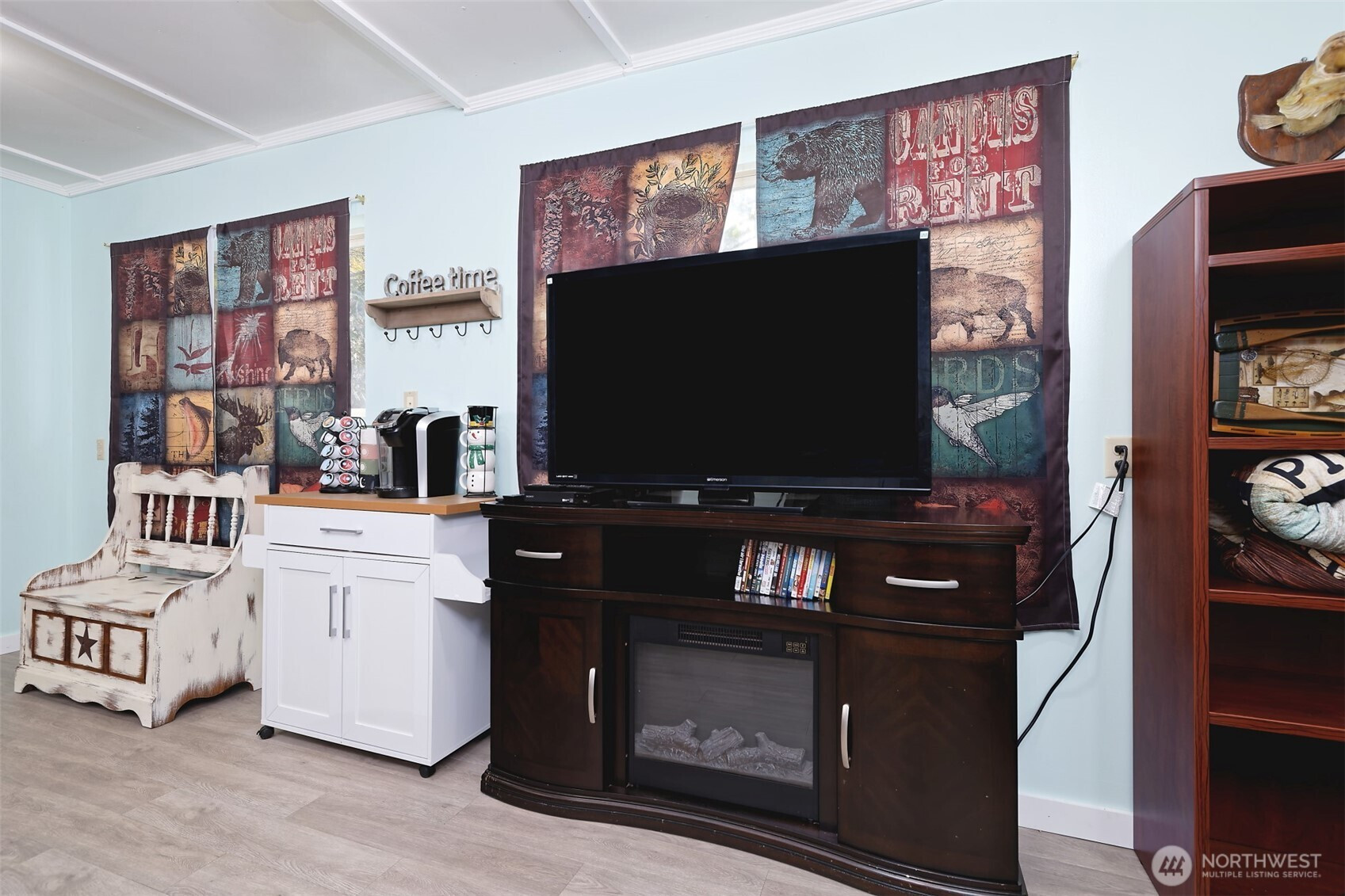 5791 N Lake Cushman Road, Hoodsport, WA 98548