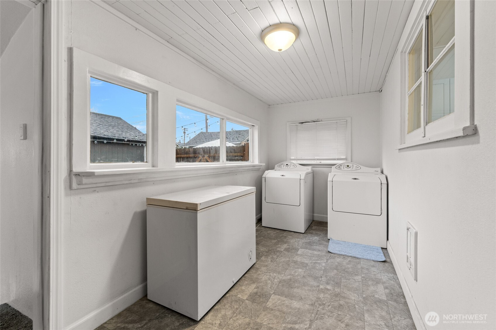 718 N 1st Street, Mount Vernon, WA 98273