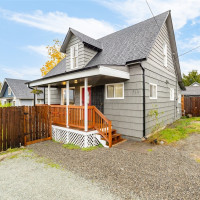 718 N 1st Street, Mount Vernon, WA 98273