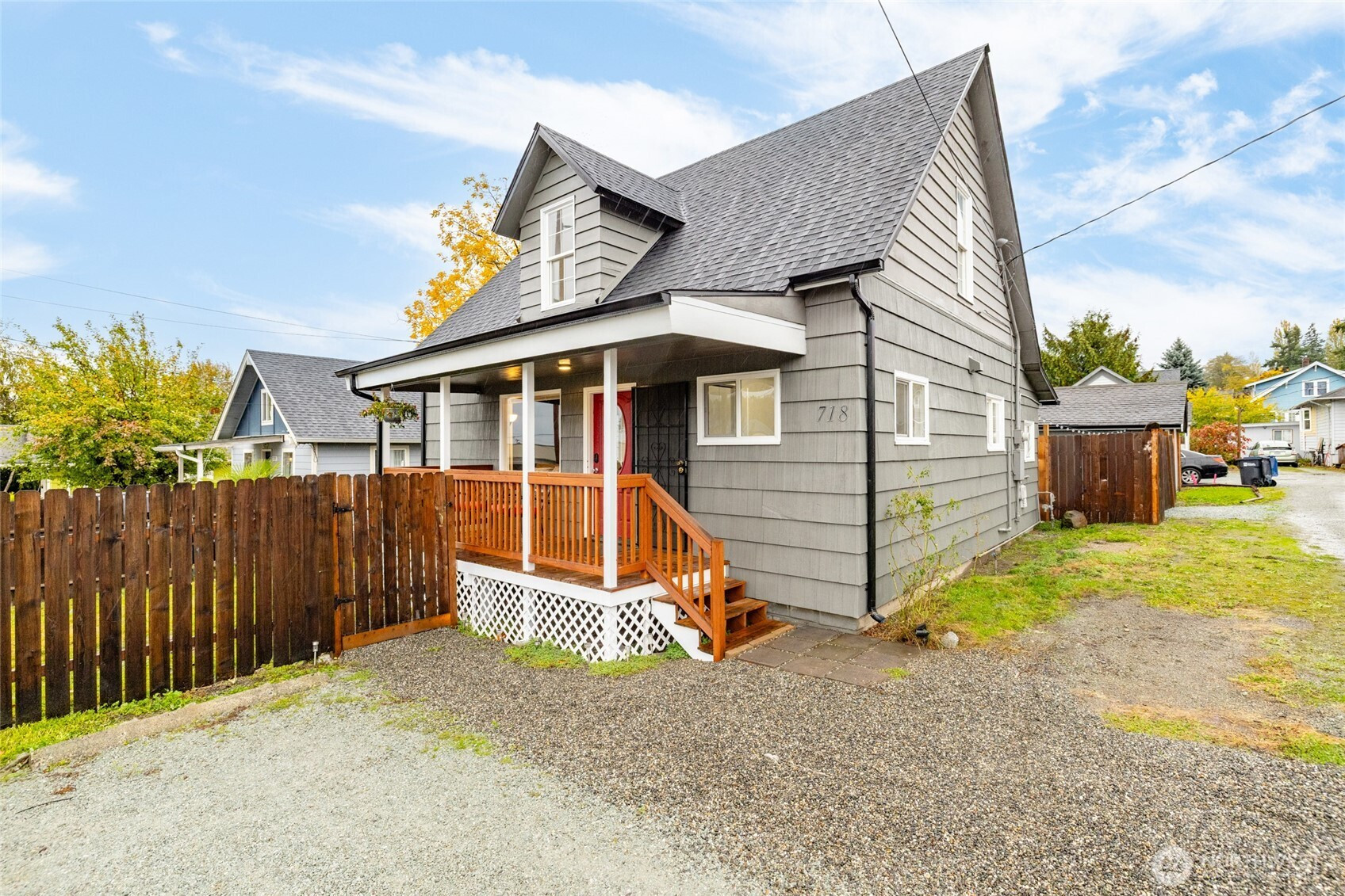 718 N 1st Street, Mount Vernon, WA 98273