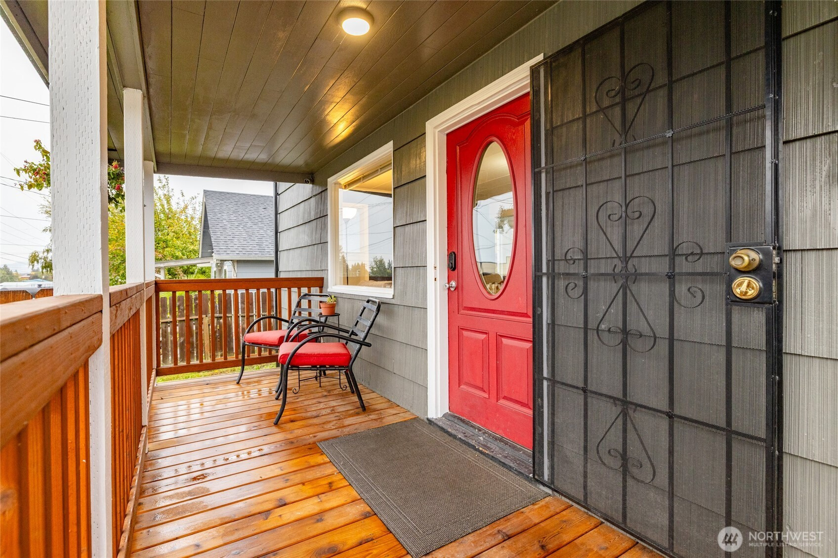 718 N 1st Street, Mount Vernon, WA 98273