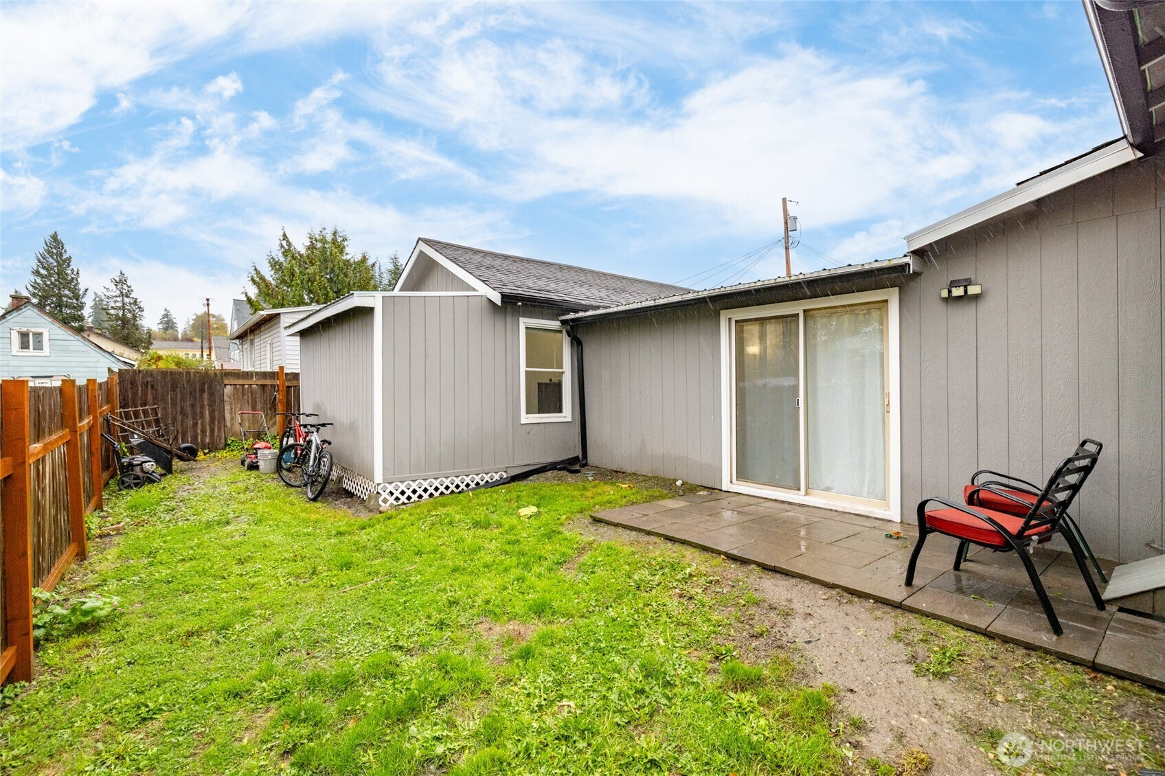 718 N 1st Street, Mount Vernon, WA 98273