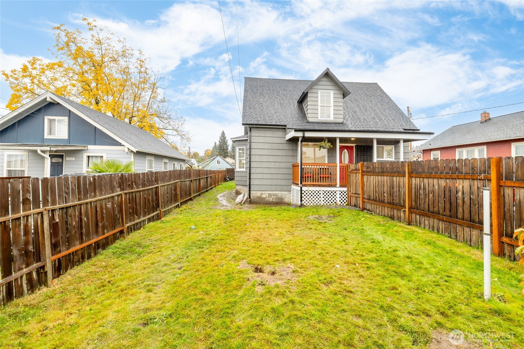 718 N 1st Street, Mount Vernon, WA 98273