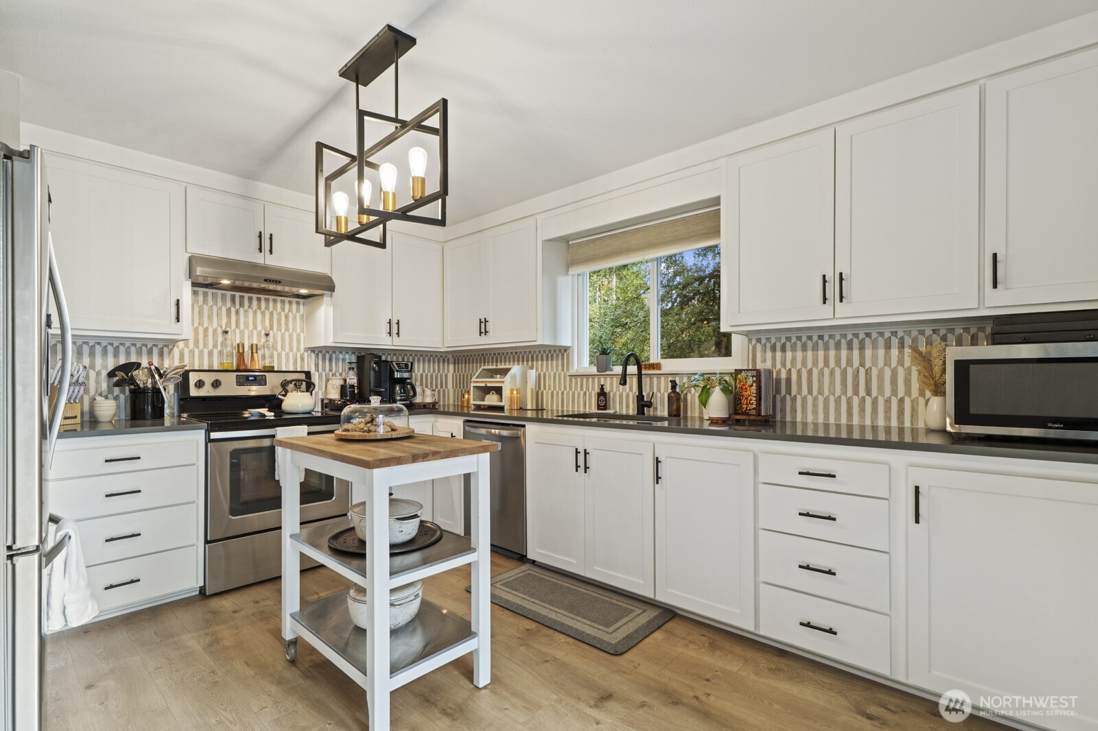 17429 17th Avenue W, Lynnwood, WA 98037