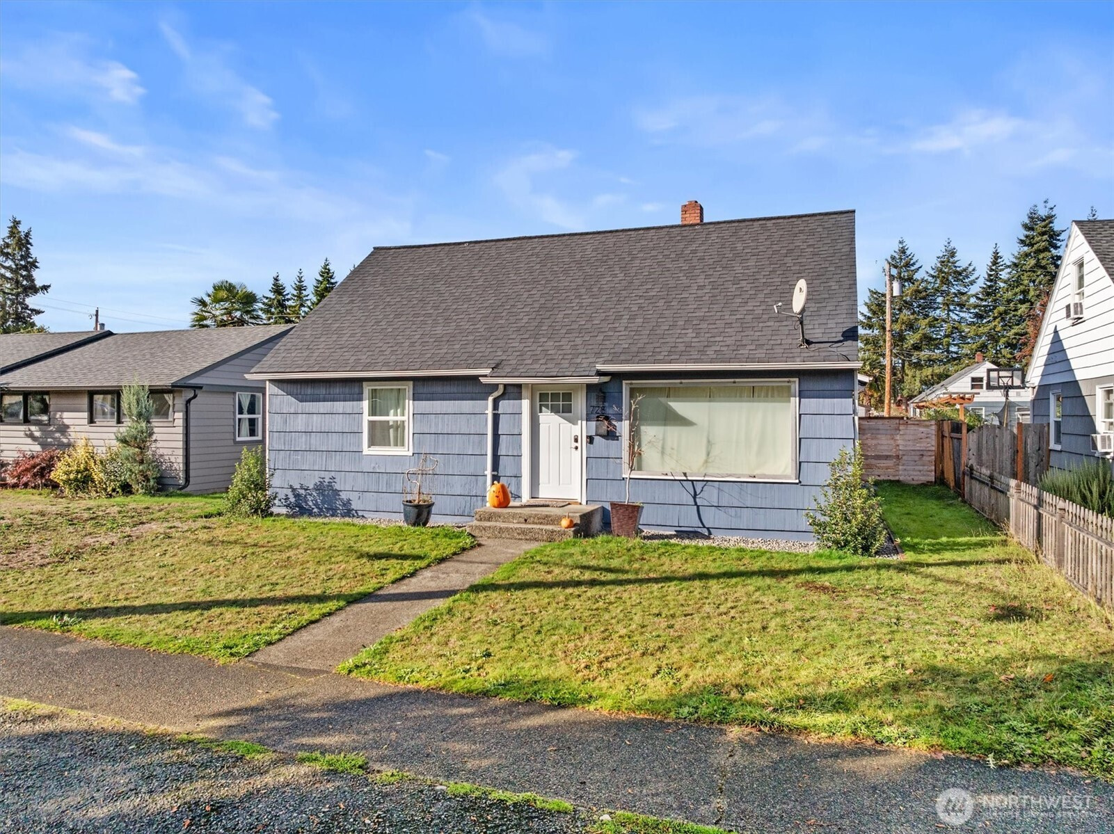 728 5th Street SE, Puyallup, WA 98372