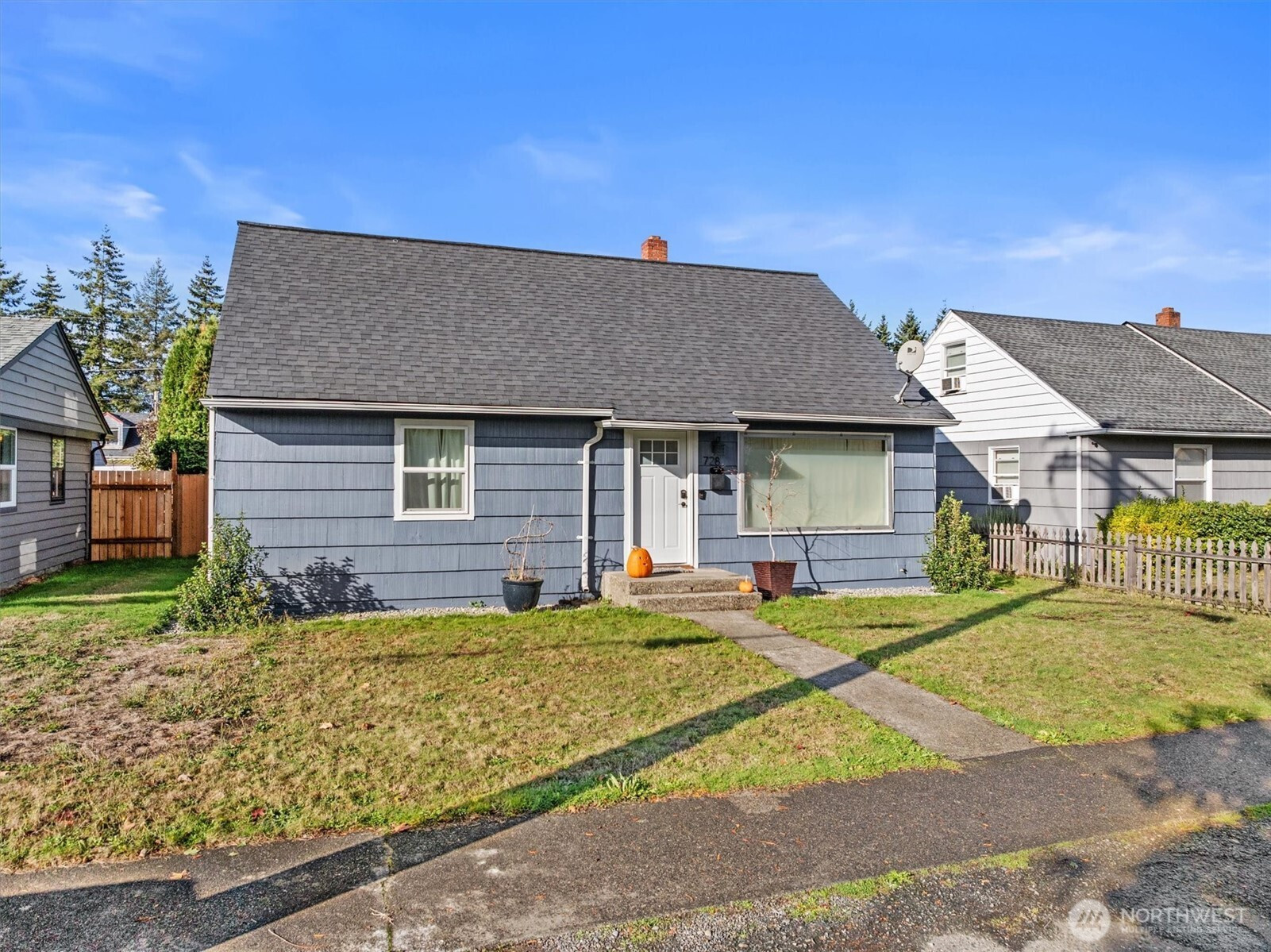 728 5th Street SE, Puyallup, WA 98372