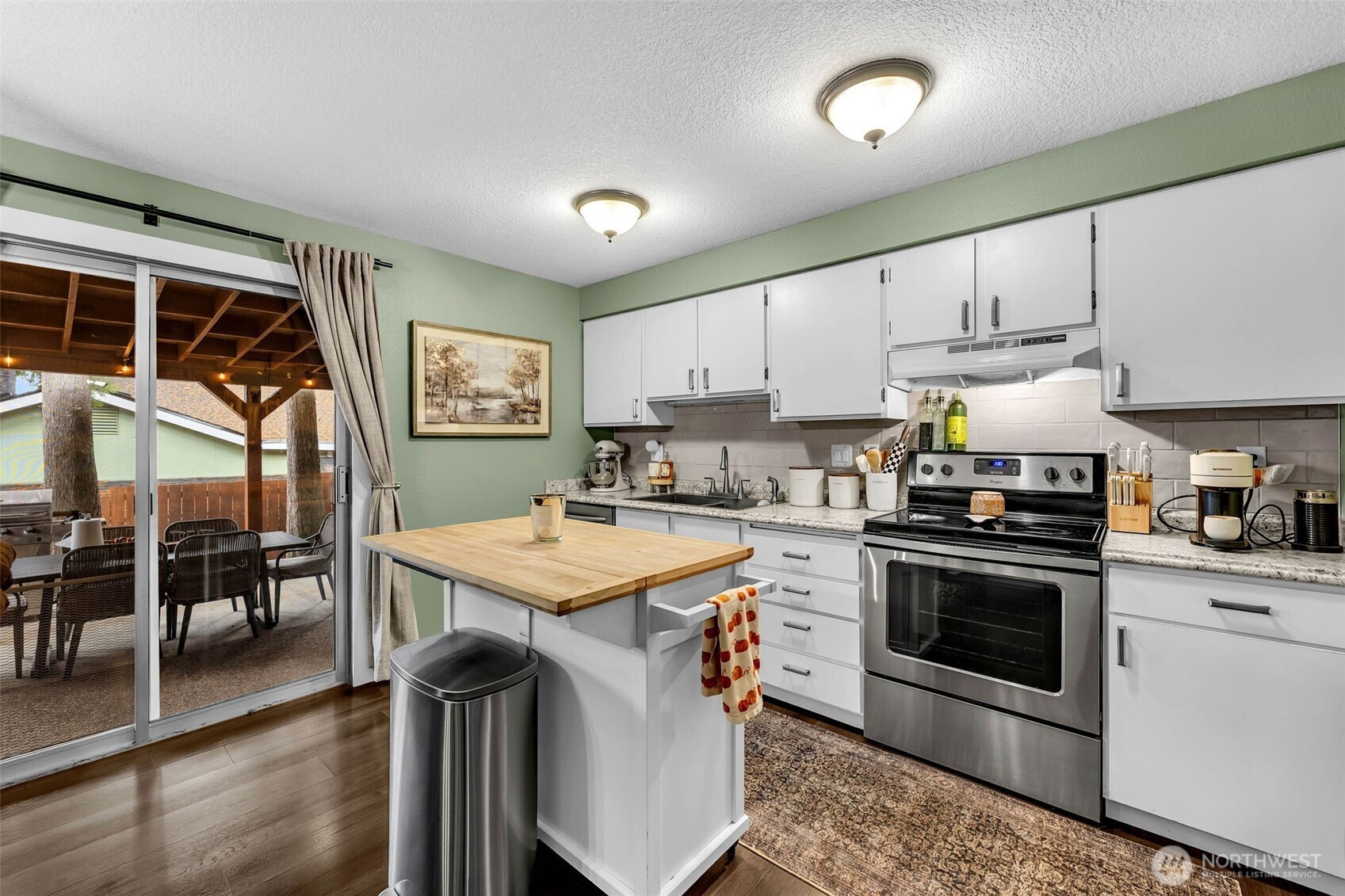 318 Rollingwood Drive, Kelso, WA 98625