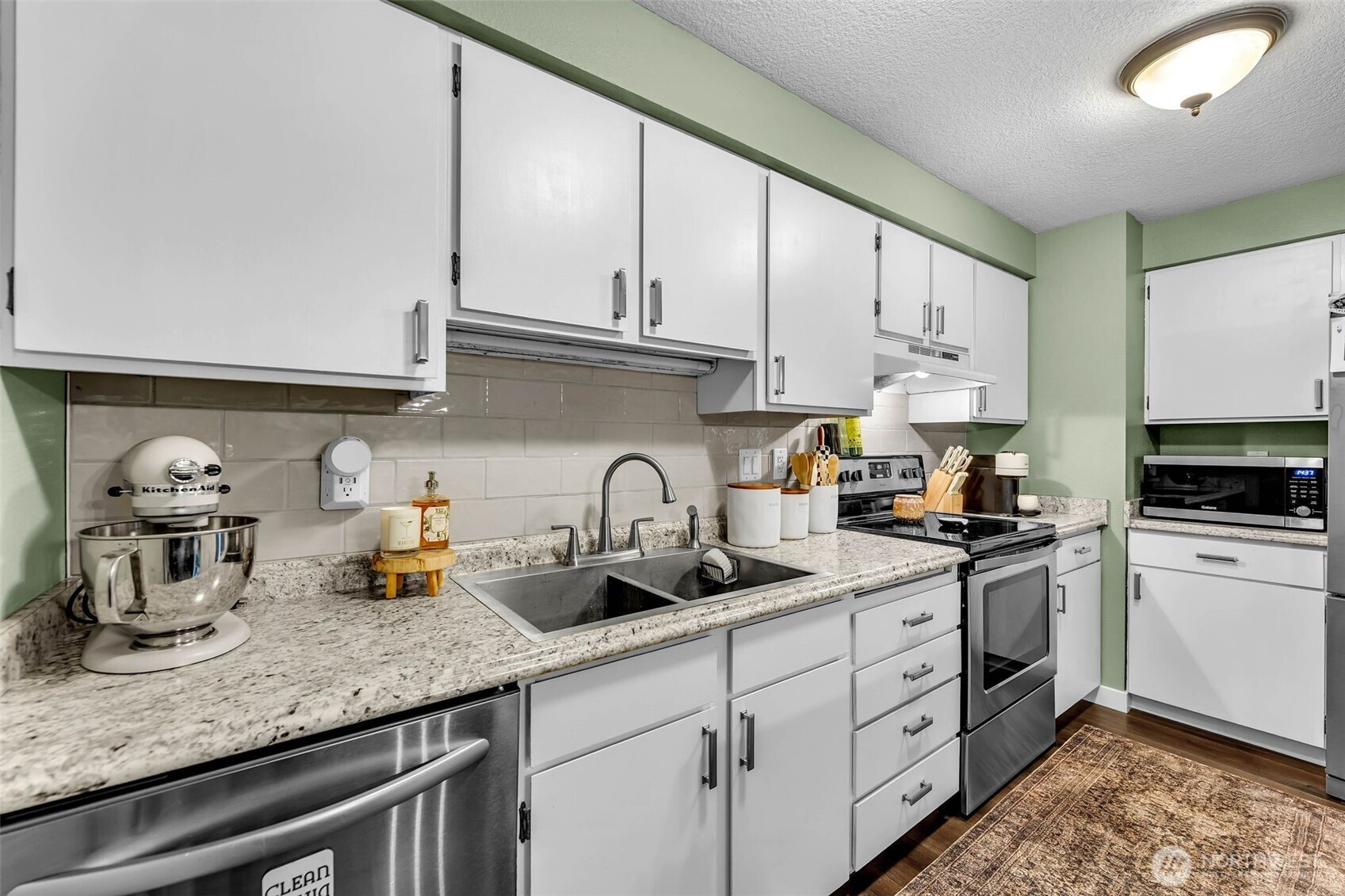 318 Rollingwood Drive, Kelso, WA 98625