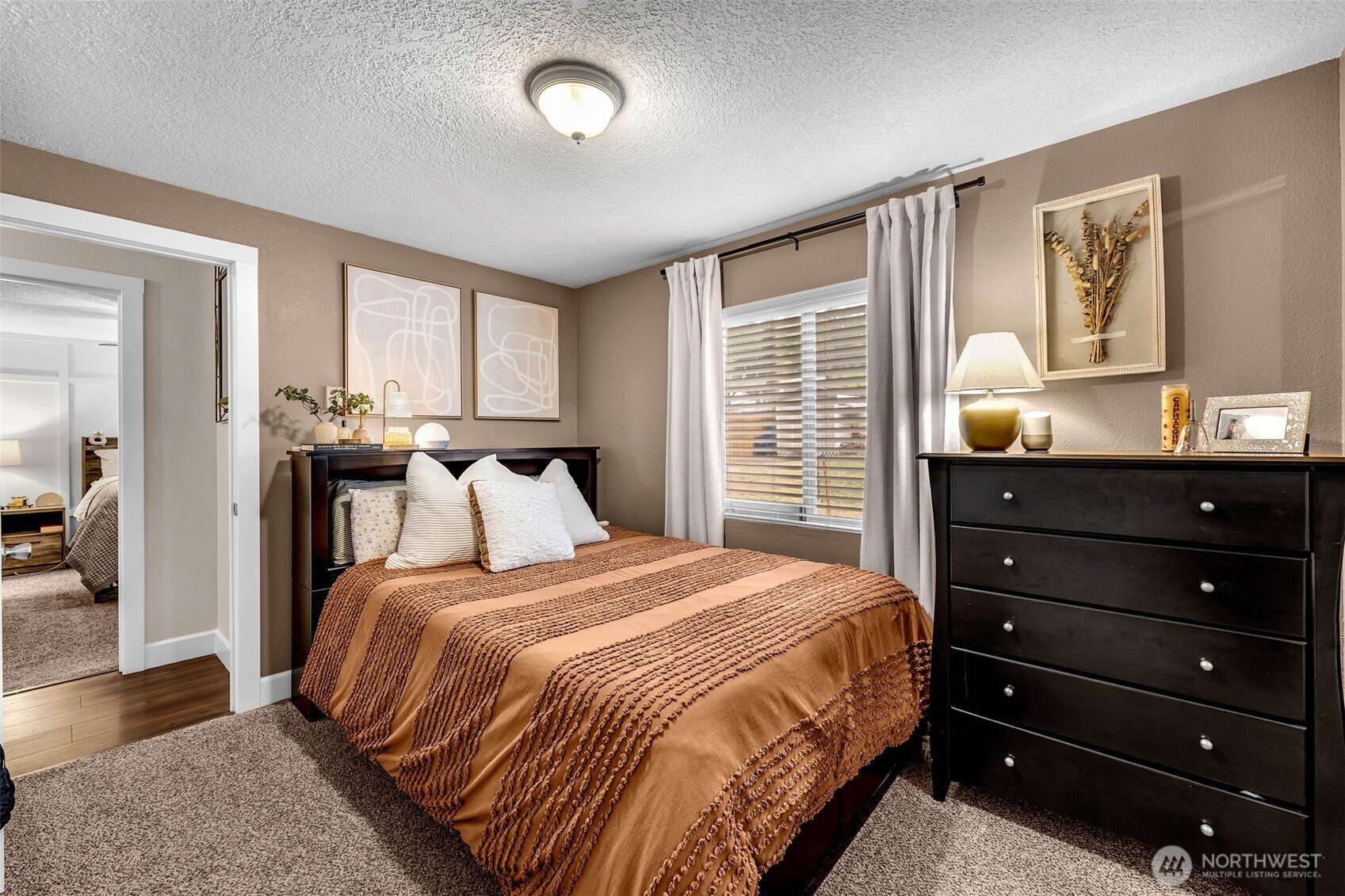 318 Rollingwood Drive, Kelso, WA 98625