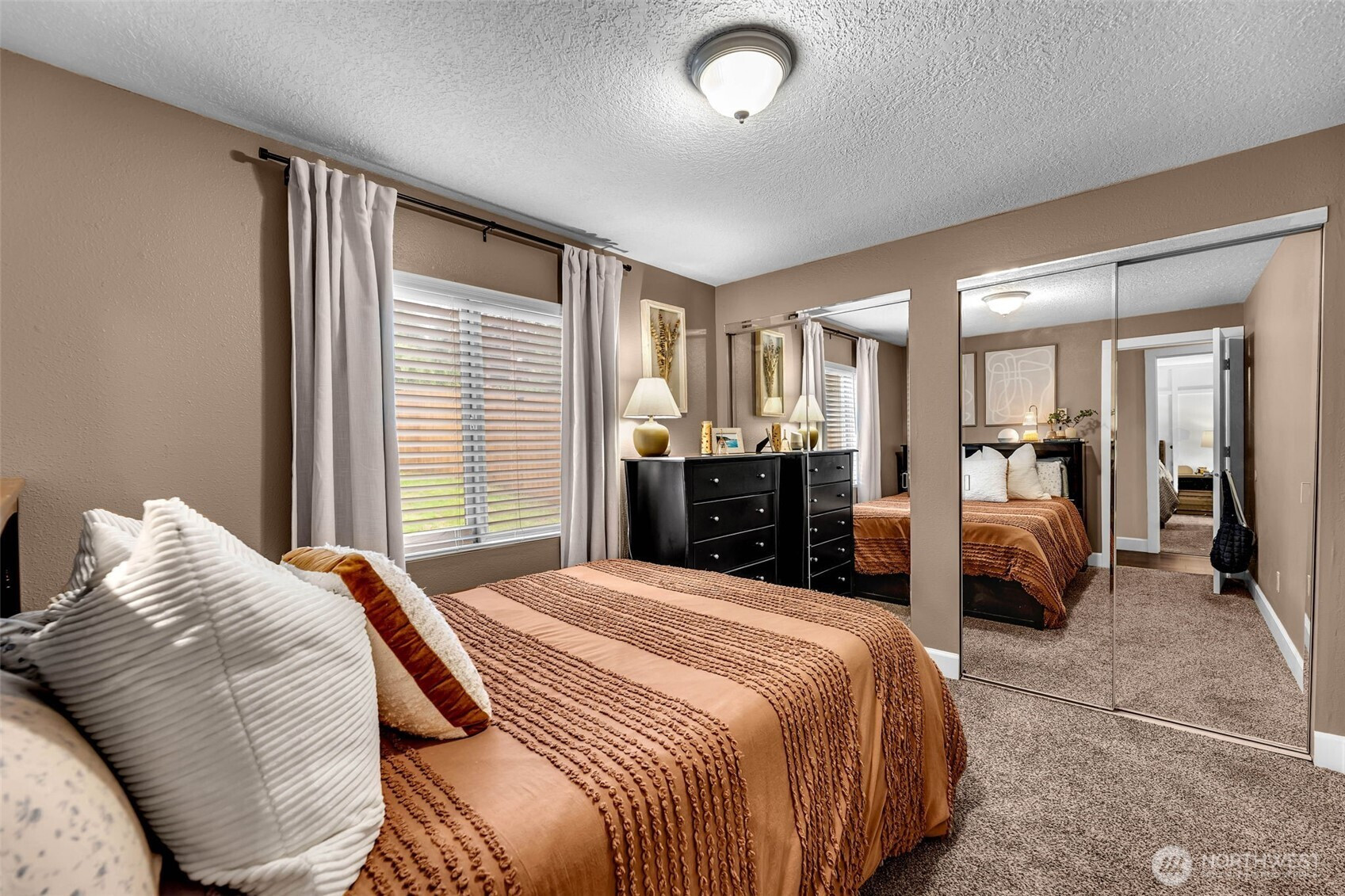 318 Rollingwood Drive, Kelso, WA 98625