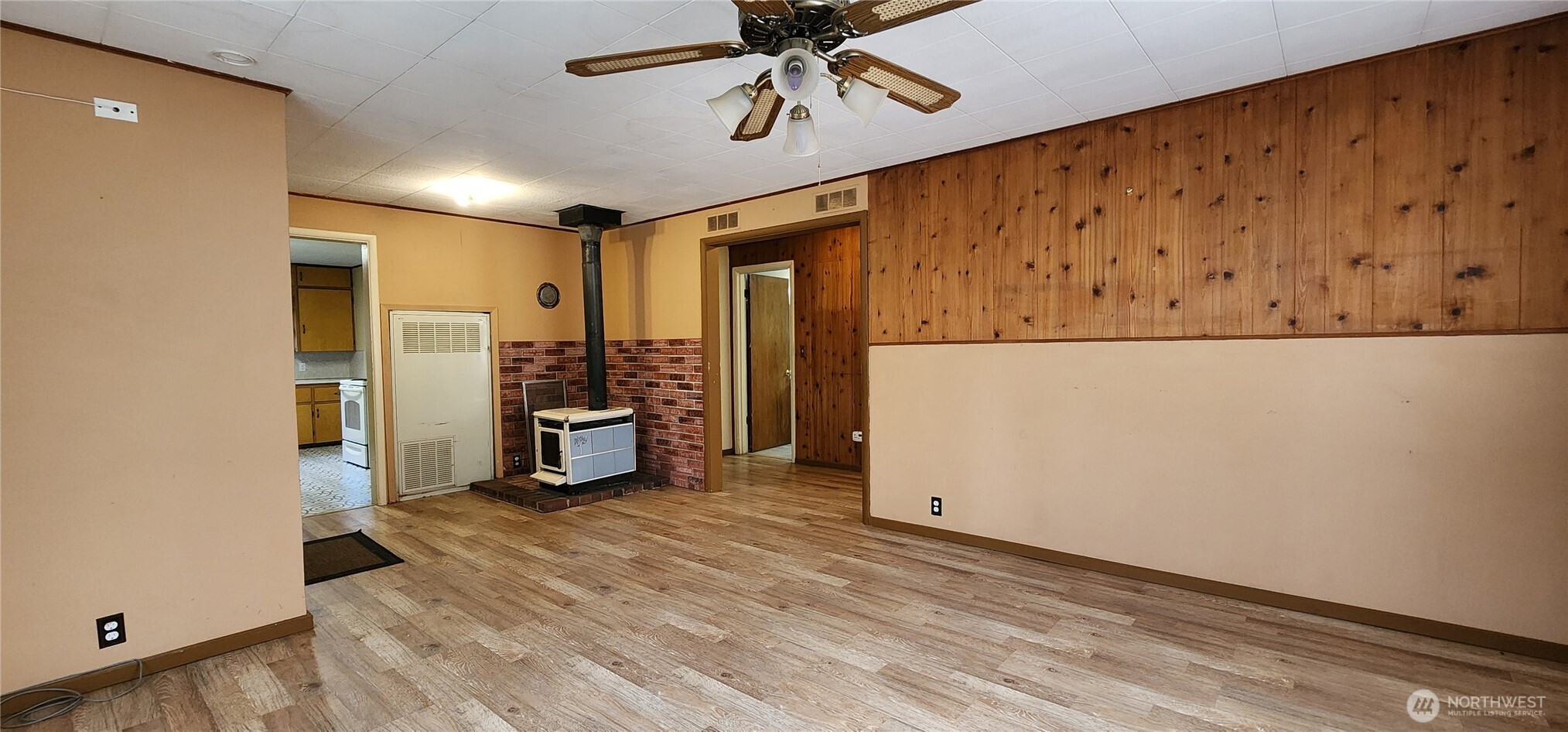 1216 Kaiser Road SW, Olympia, WA 98512