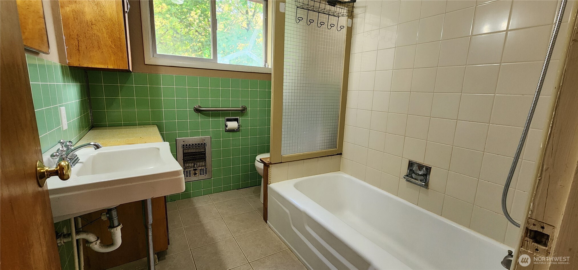 1216 Kaiser Road SW, Olympia, WA 98512