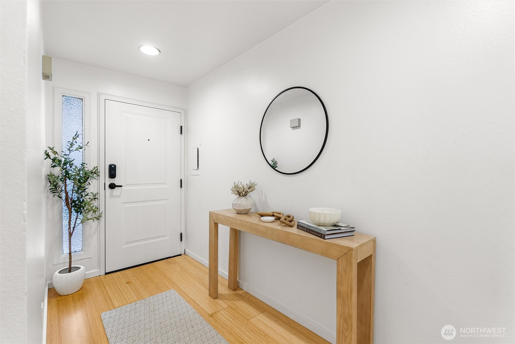 2626 E Madison Street, Seattle, WA 98112