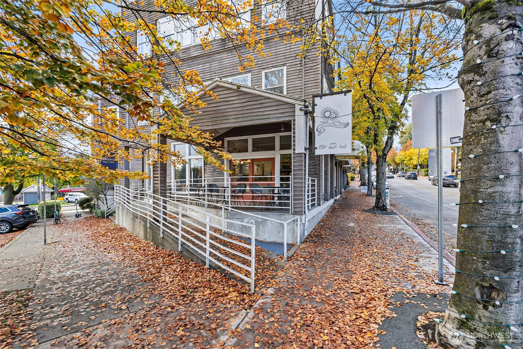 2626 E Madison Street, Seattle, WA 98112