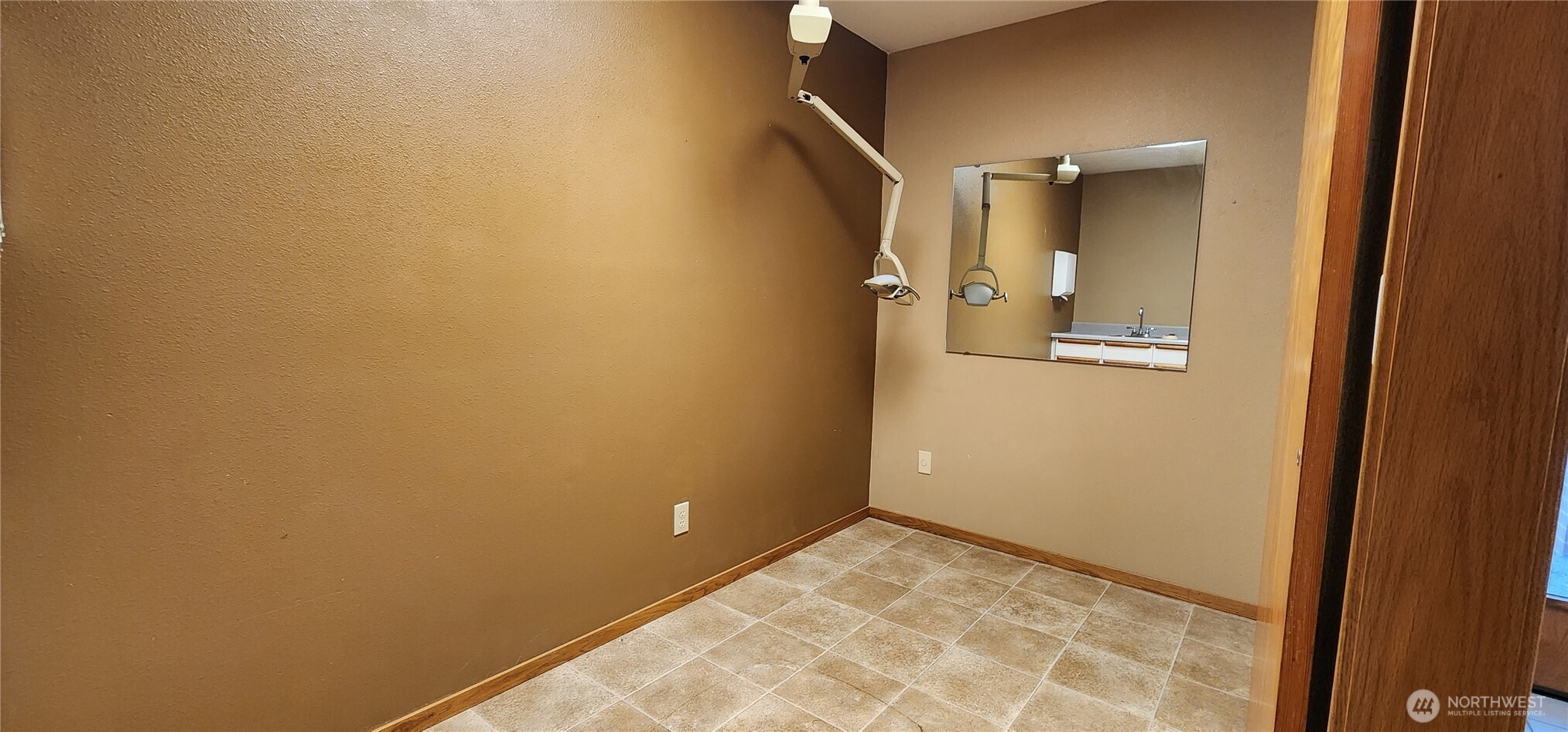 1700 Cooper Point Rd Suite B3 SW, Olympia, WA 98502