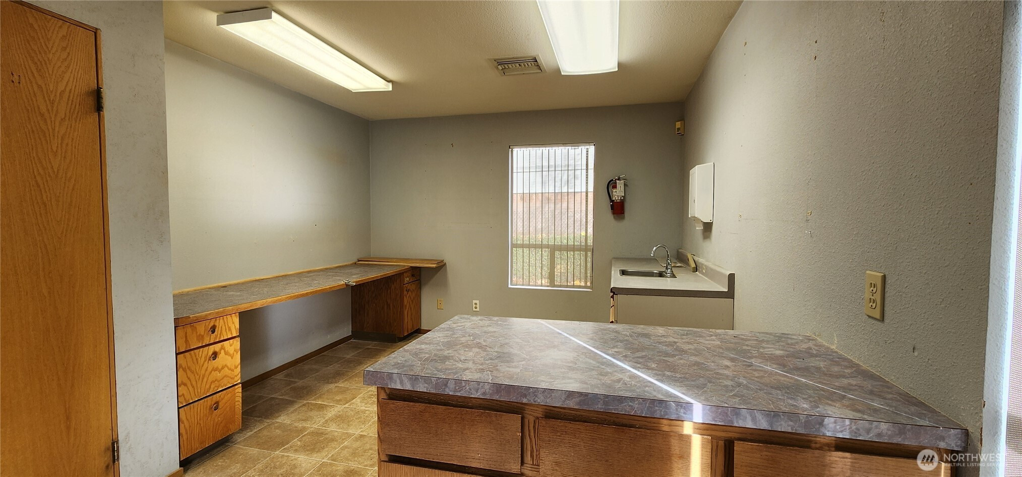 1700 Cooper Point Rd Suite B3 SW, Olympia, WA 98502