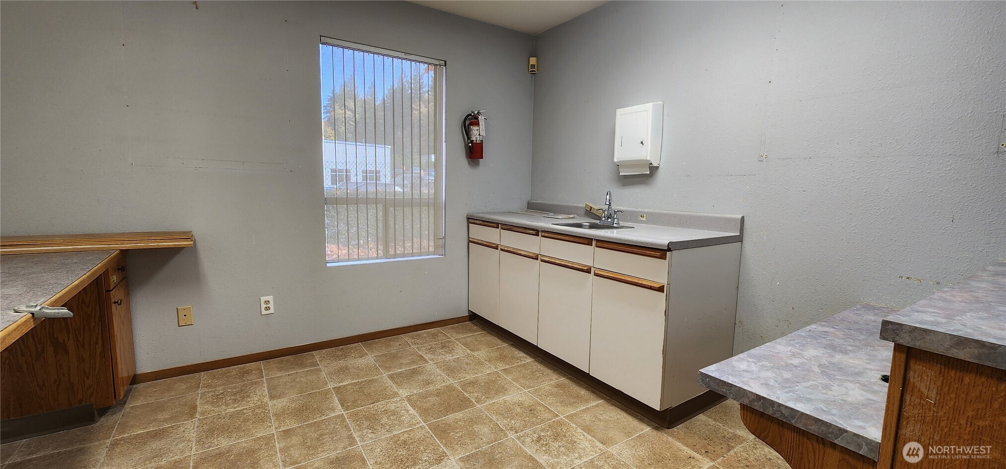 1700 Cooper Point Rd Suite B3 SW, Olympia, WA 98502