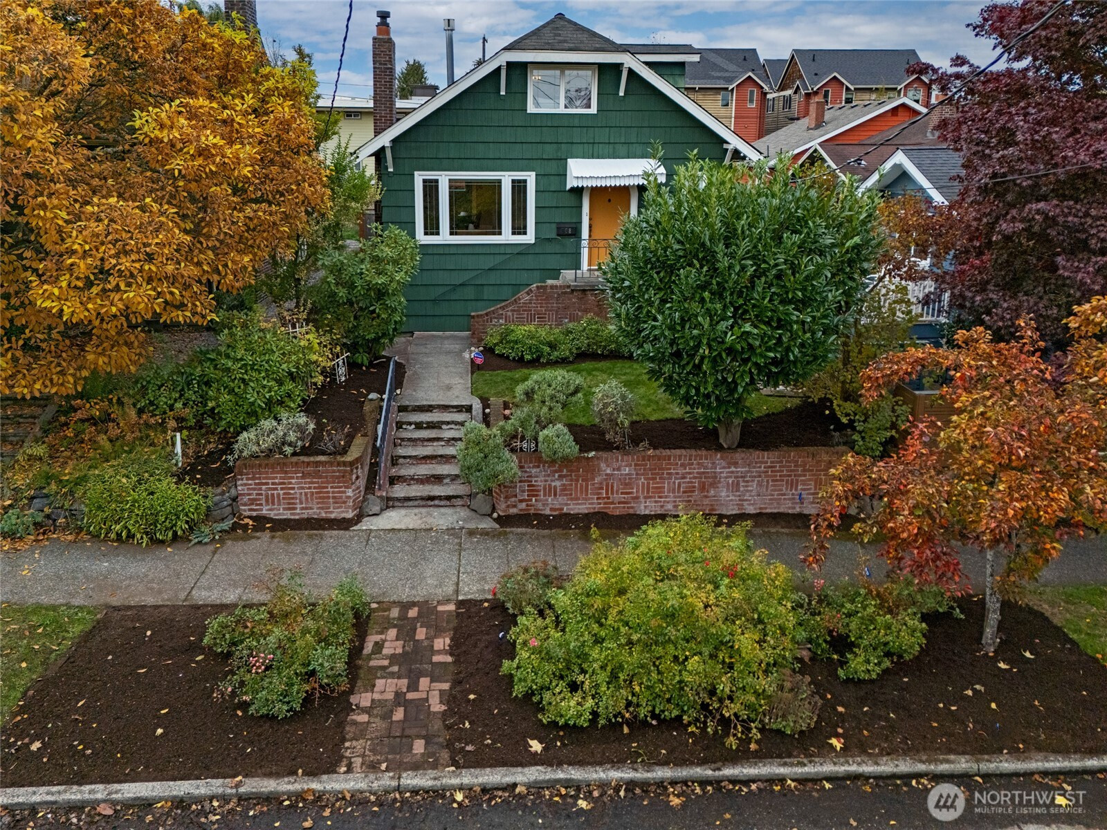 608 NW 84th Street, Seattle, WA 98117