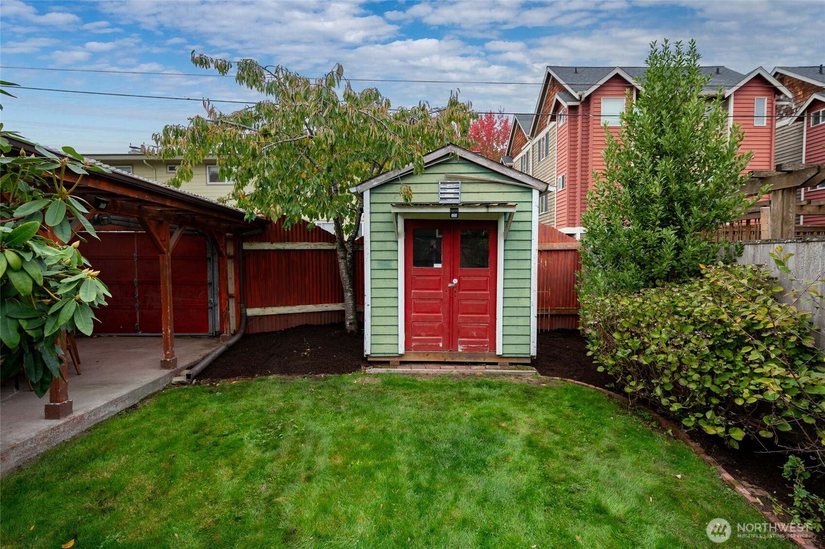 608 NW 84th Street, Seattle, WA 98117