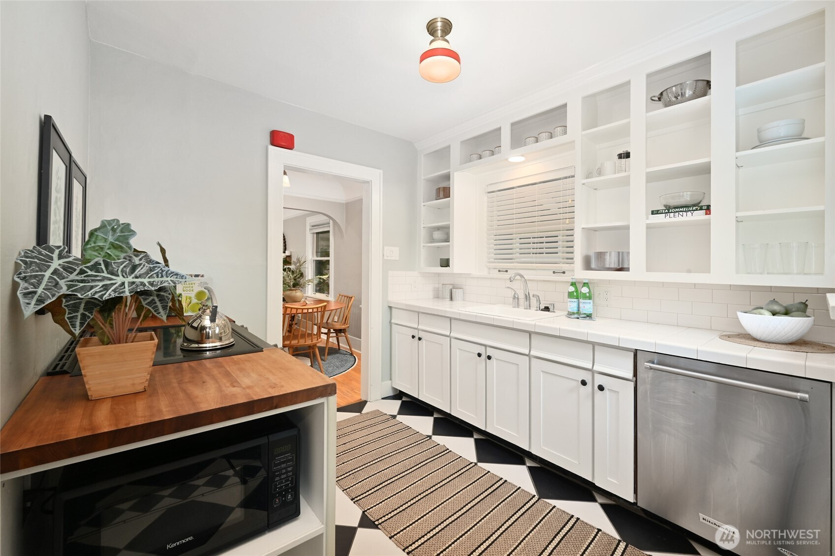 608 NW 84th Street, Seattle, WA 98117