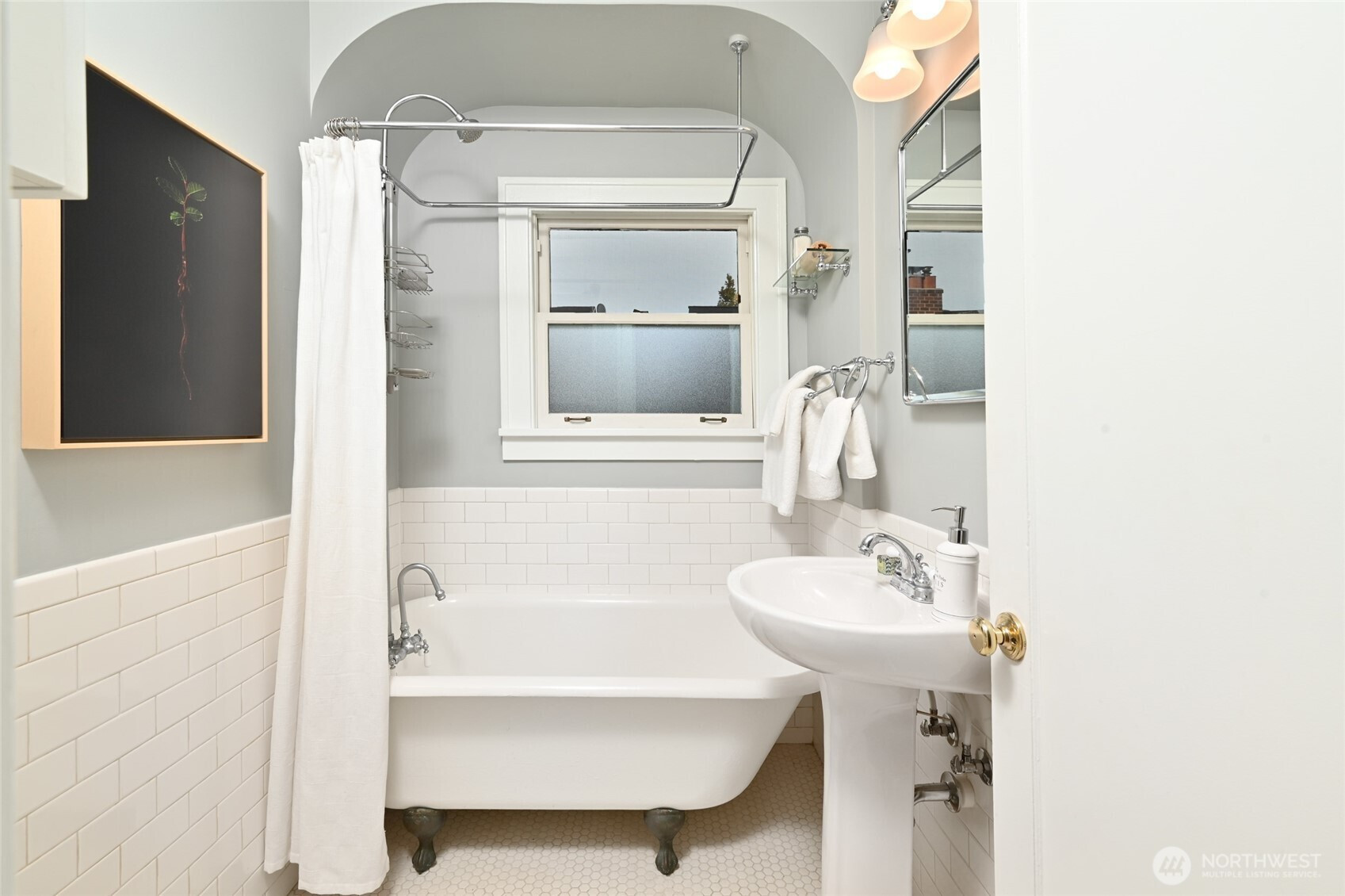 608 NW 84th Street, Seattle, WA 98117