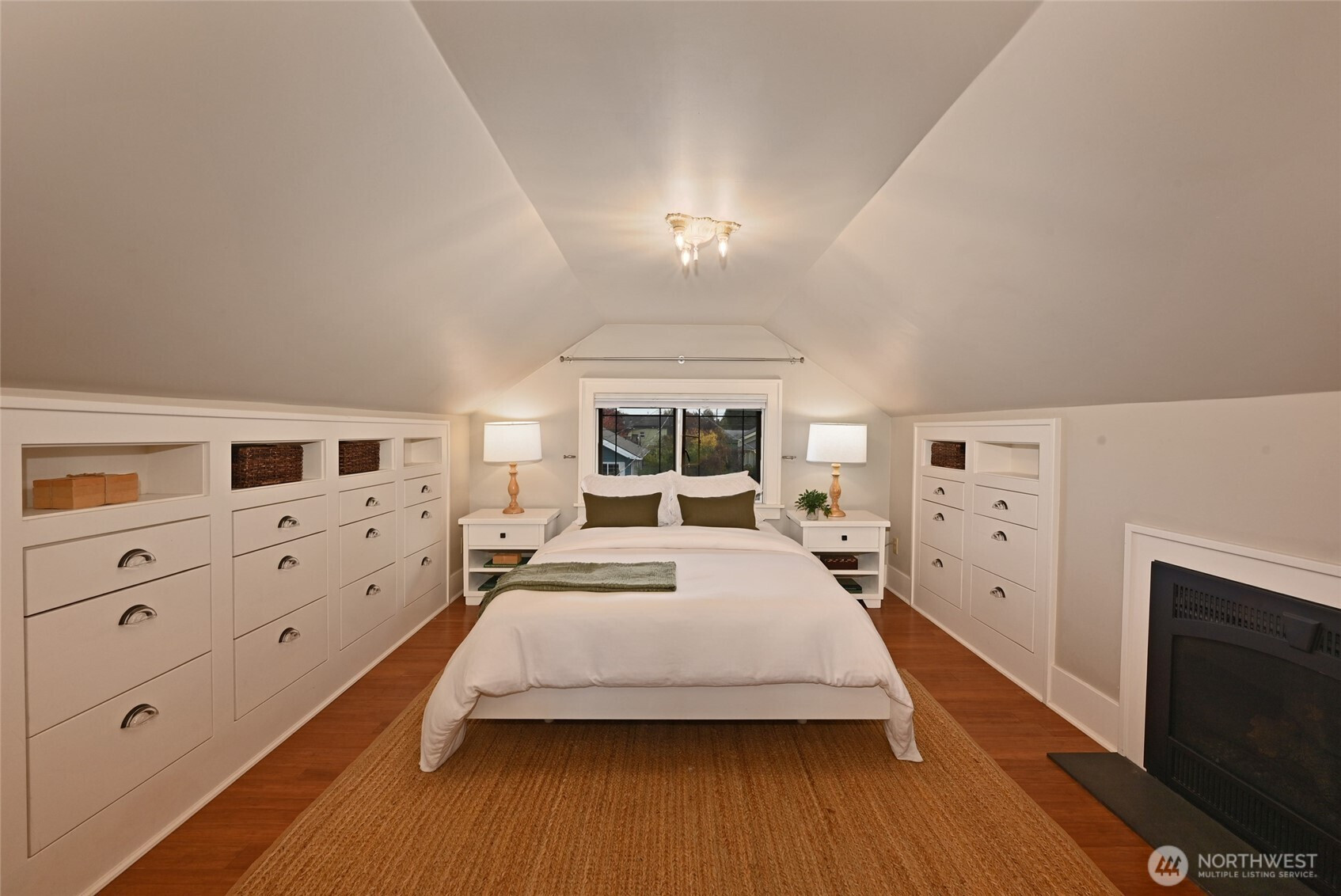 608 NW 84th Street, Seattle, WA 98117