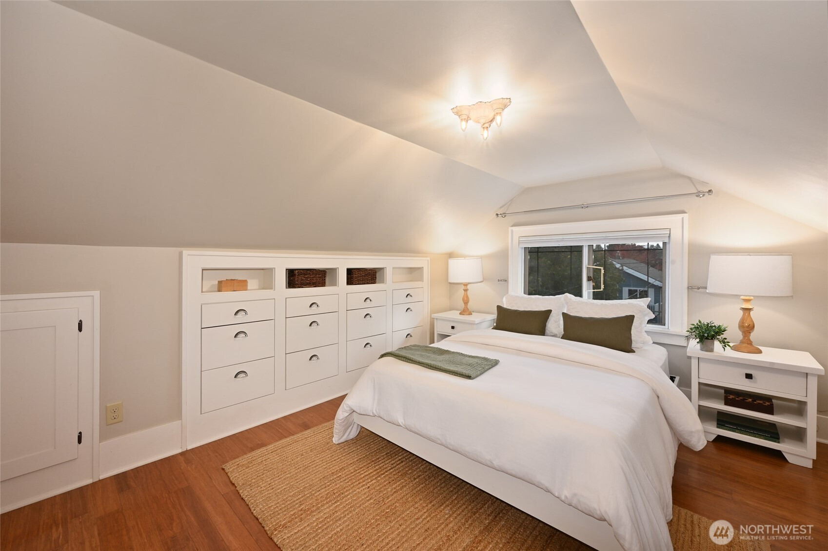 608 NW 84th Street, Seattle, WA 98117