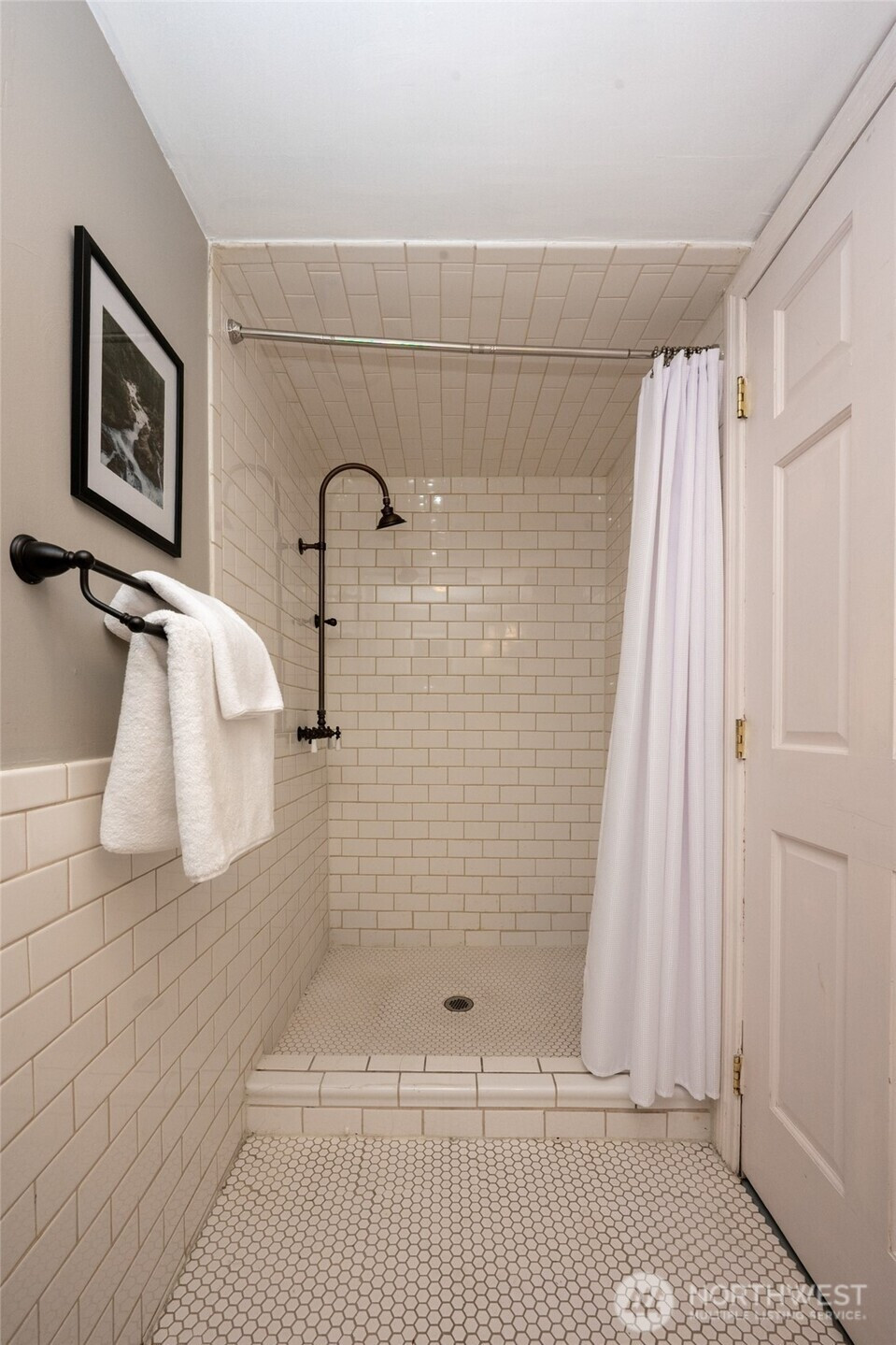 608 NW 84th Street, Seattle, WA 98117