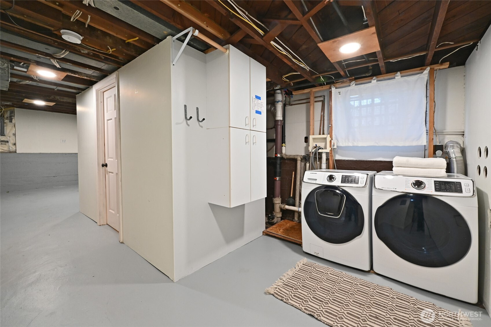 608 NW 84th Street, Seattle, WA 98117