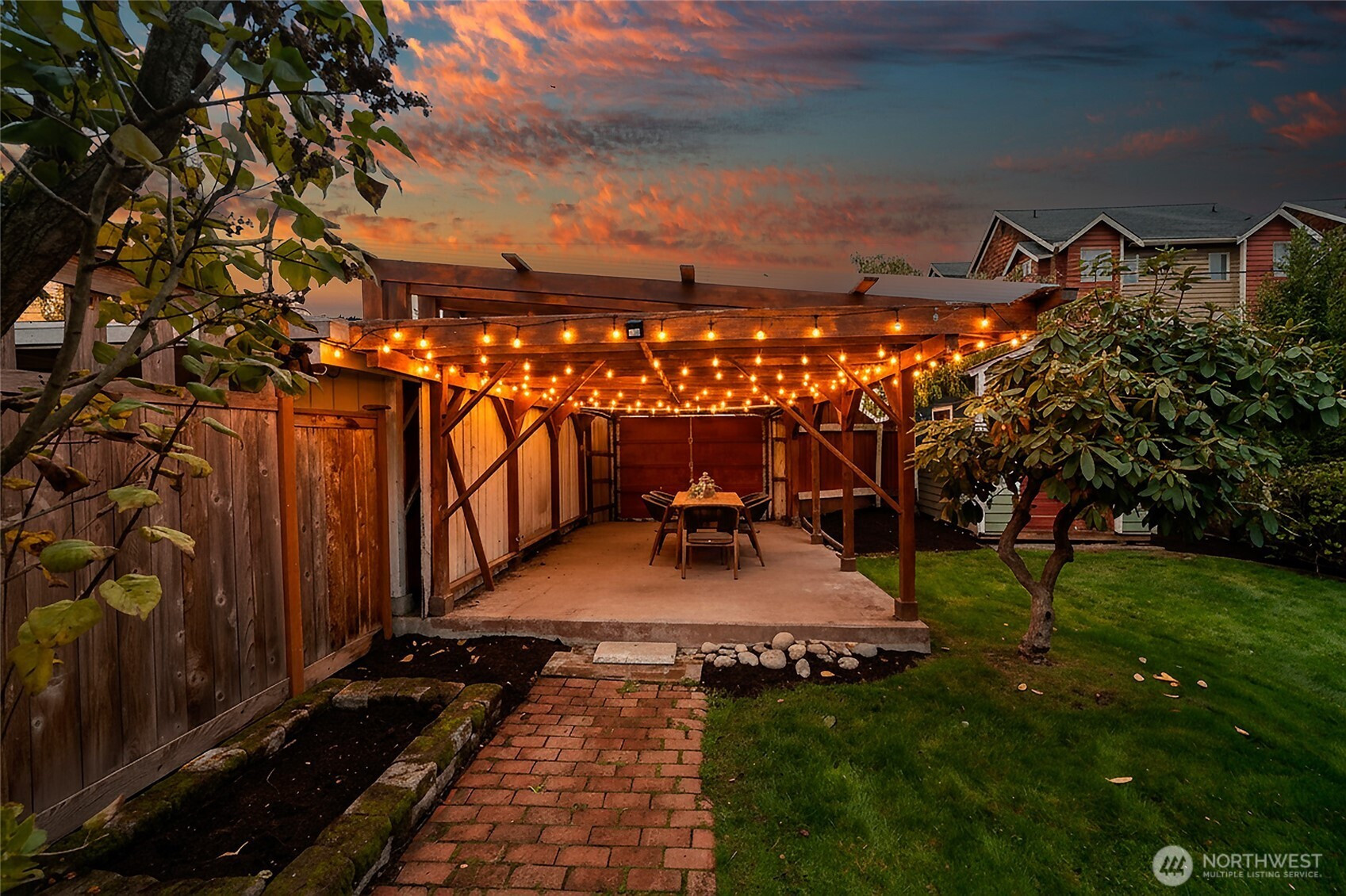 608 NW 84th Street, Seattle, WA 98117