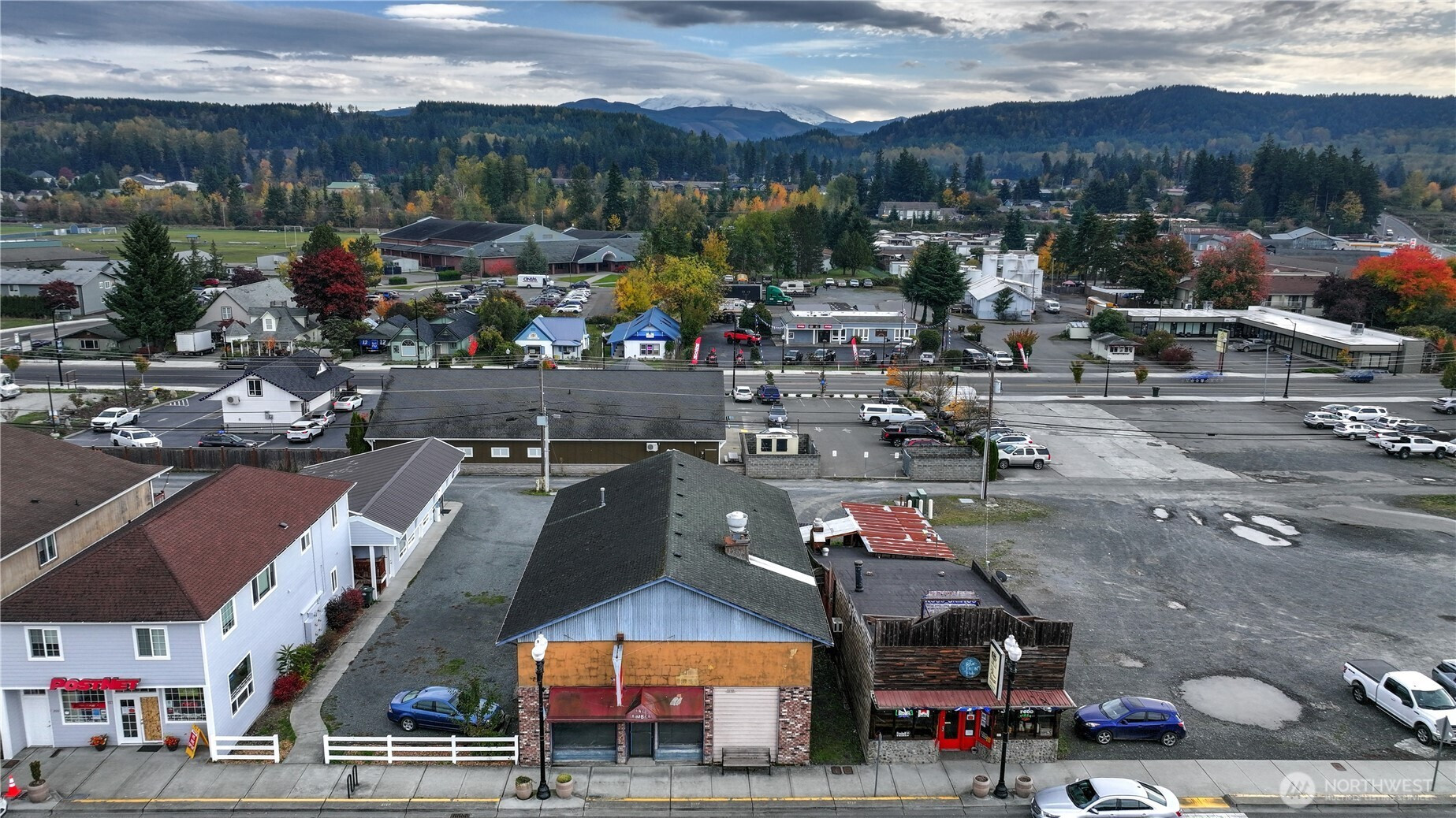 121 Mashell Avenue N, Eatonville, WA 98328