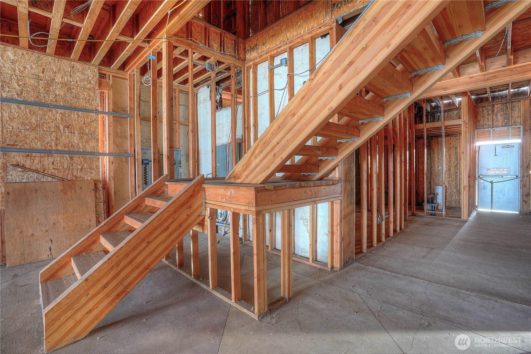 121 Mashell Avenue N, Eatonville, WA 98328