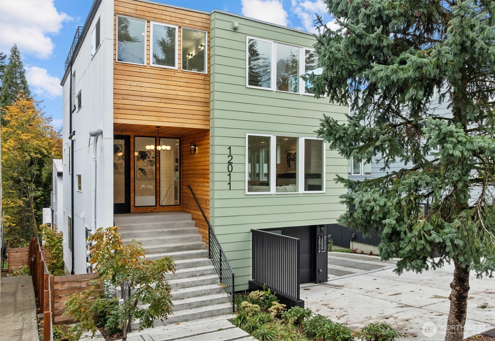 12011 36th Avenue NE, Seattle, WA 98125