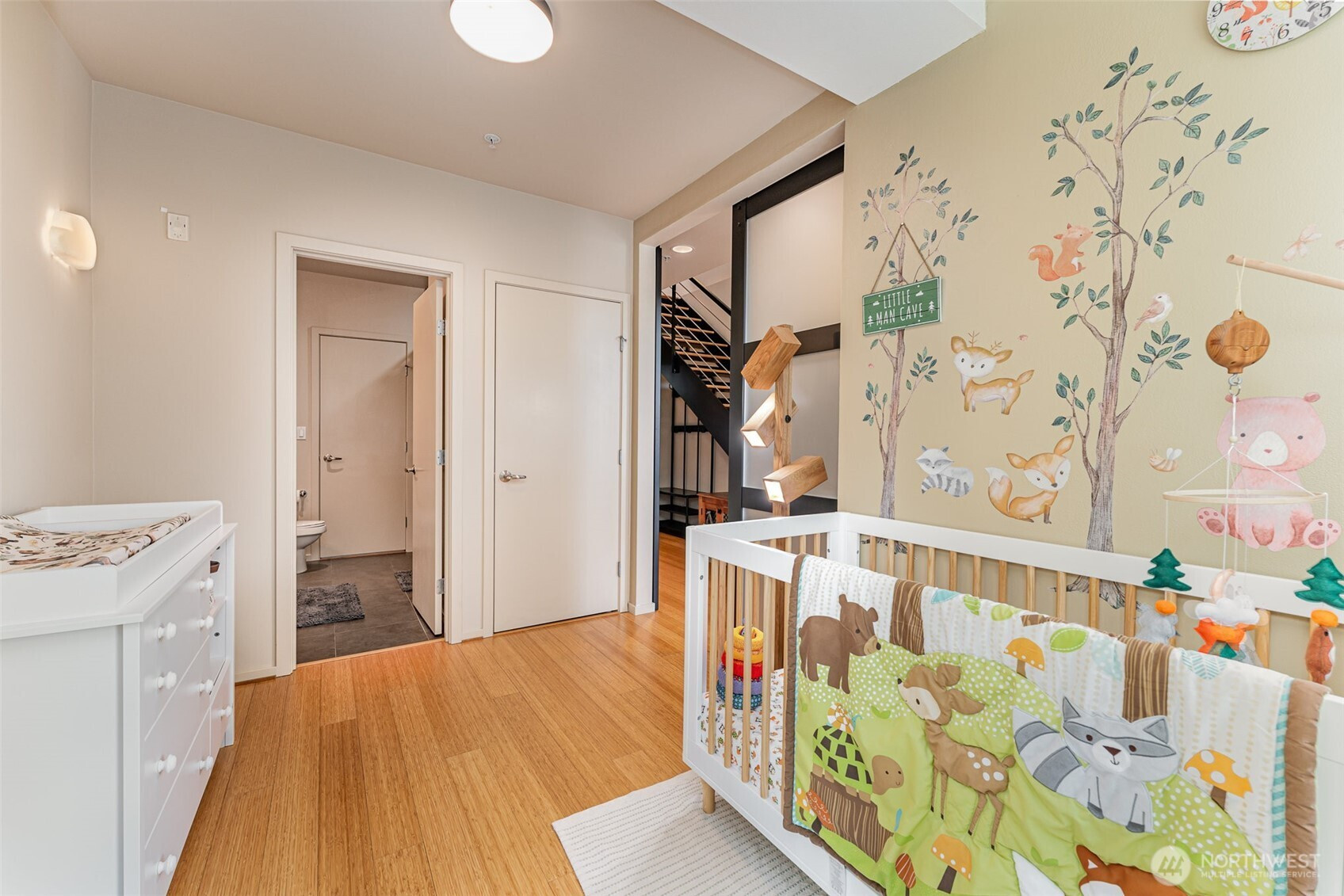 1816 11th Avenue, Seattle, WA 98122