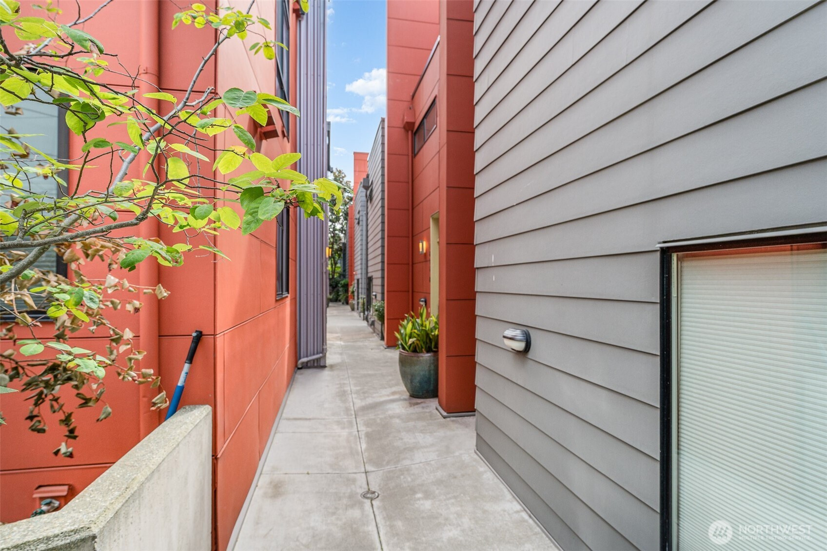 1816 11th Avenue, Seattle, WA 98122