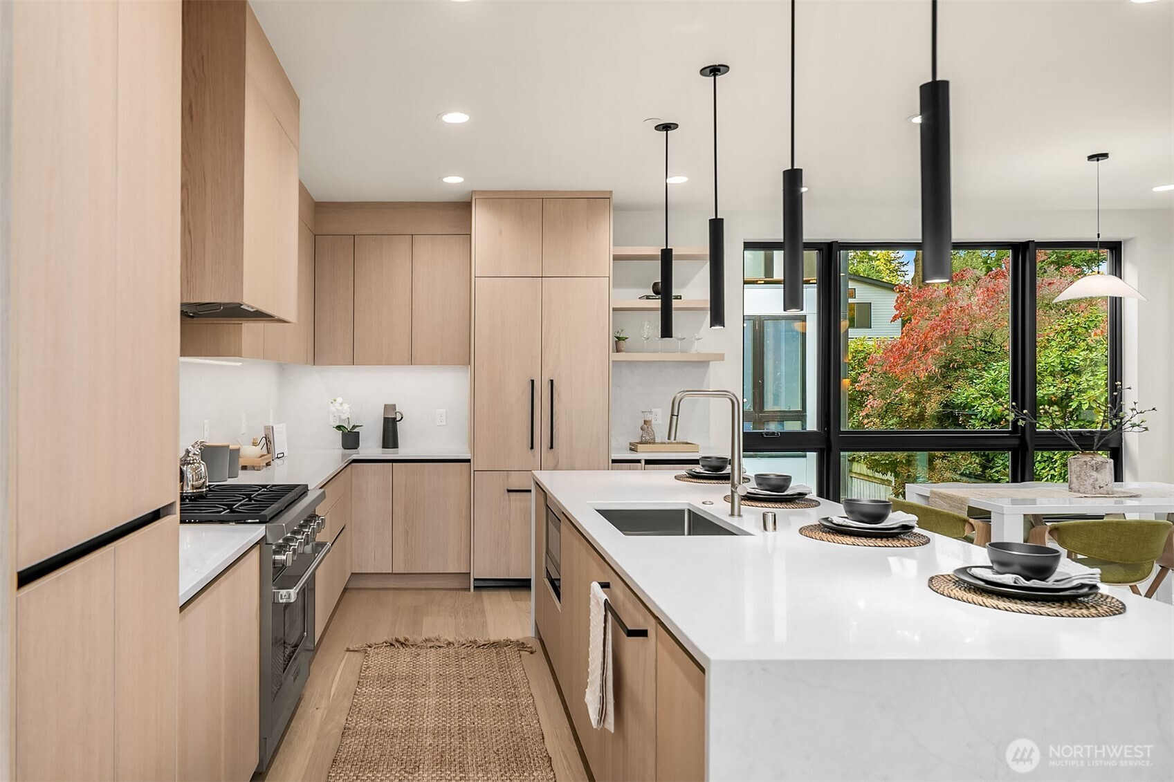 419 99th Avenue NE, Bellevue, WA 98004