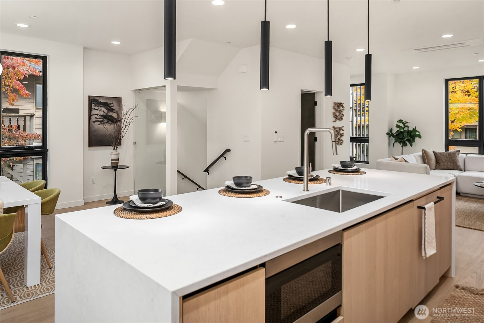 419 99th Avenue NE, Bellevue, WA 98004