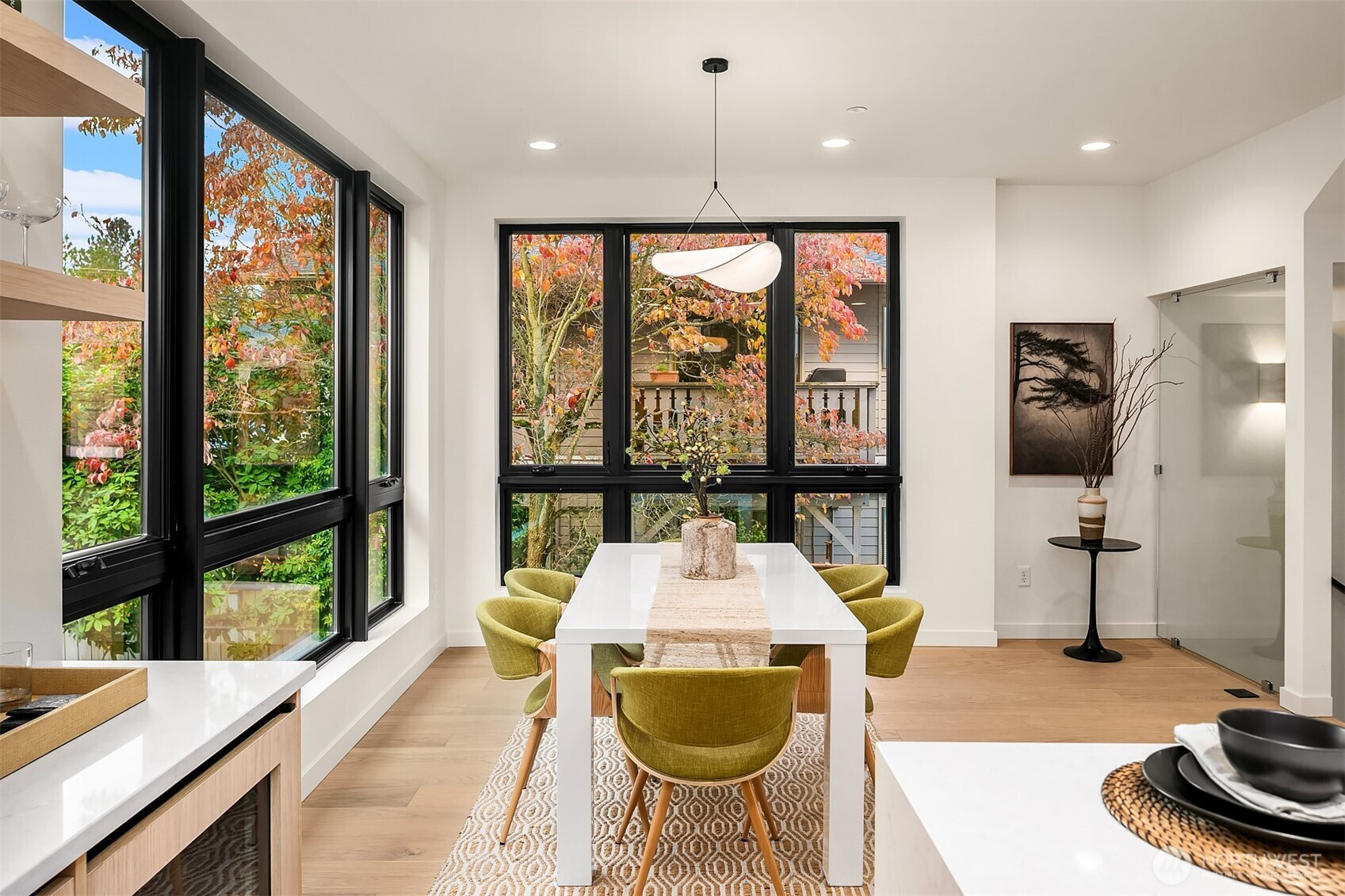 419 99th Avenue NE, Bellevue, WA 98004