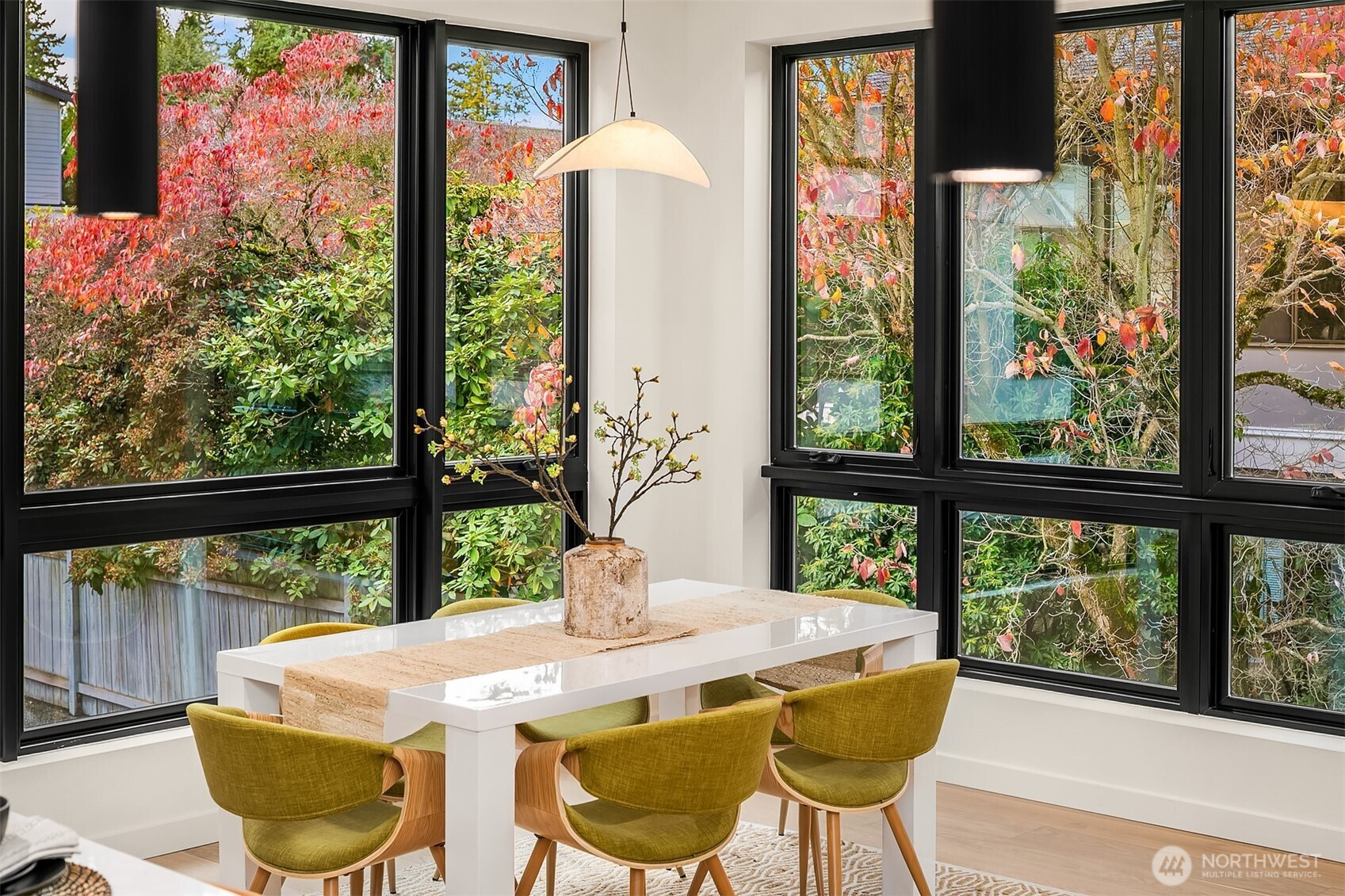 419 99th Avenue NE, Bellevue, WA 98004