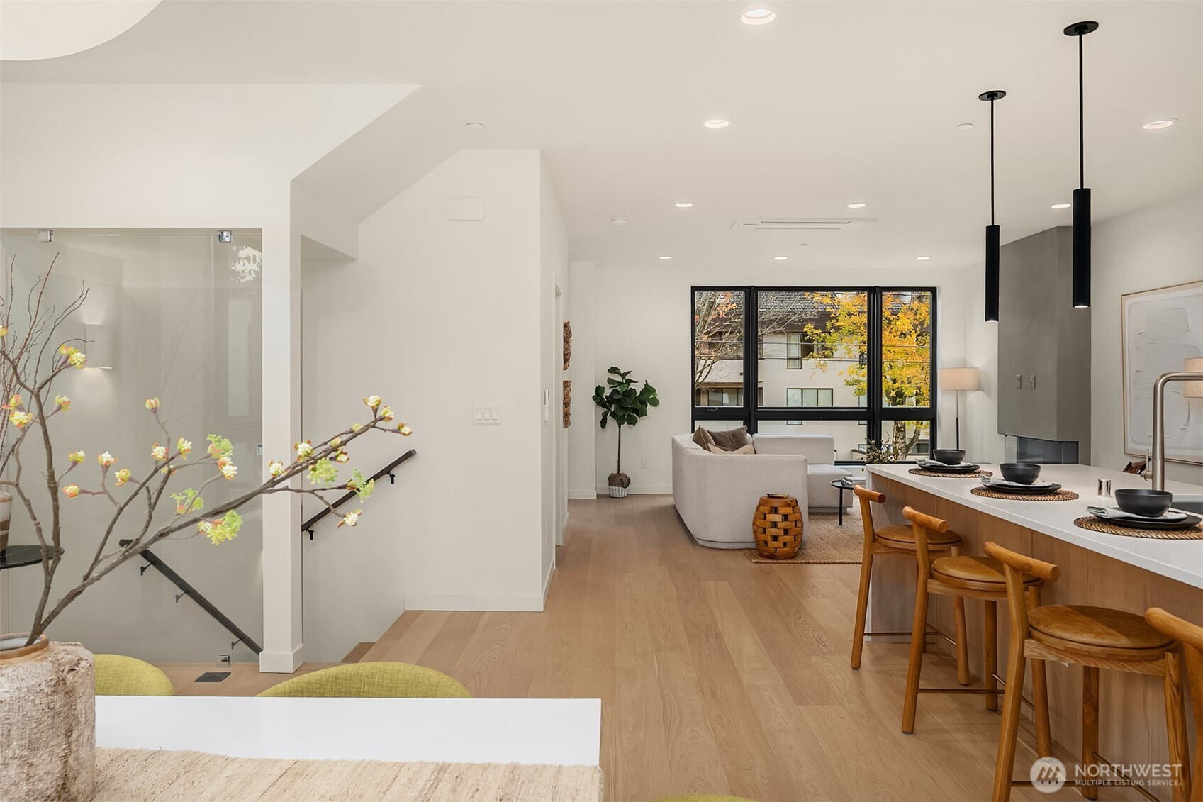 419 99th Avenue NE, Bellevue, WA 98004