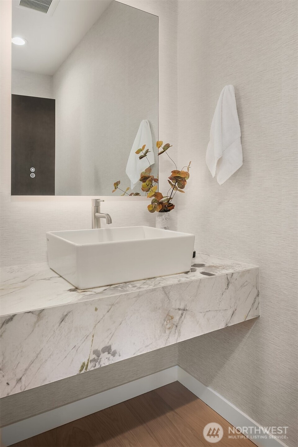 419 99th Avenue NE, Bellevue, WA 98004