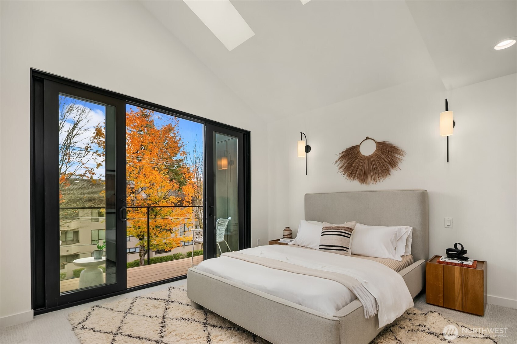 419 99th Avenue NE, Bellevue, WA 98004