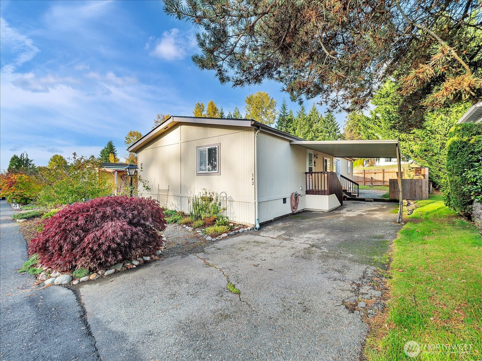 28000 NE 142nd Place, Duvall, WA 98019