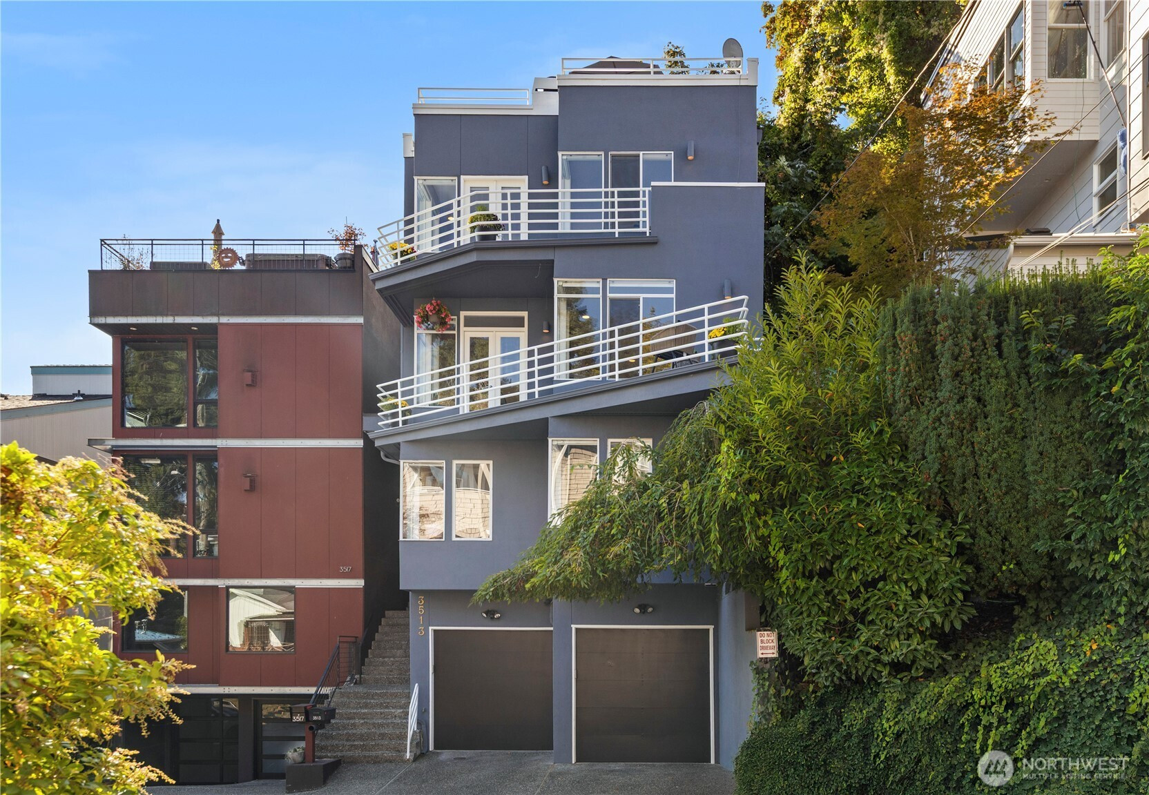 3513 S Leschi Place, Seattle, WA 98144