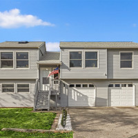 402 Olympia Boulevard SW, Pacific, WA 98047