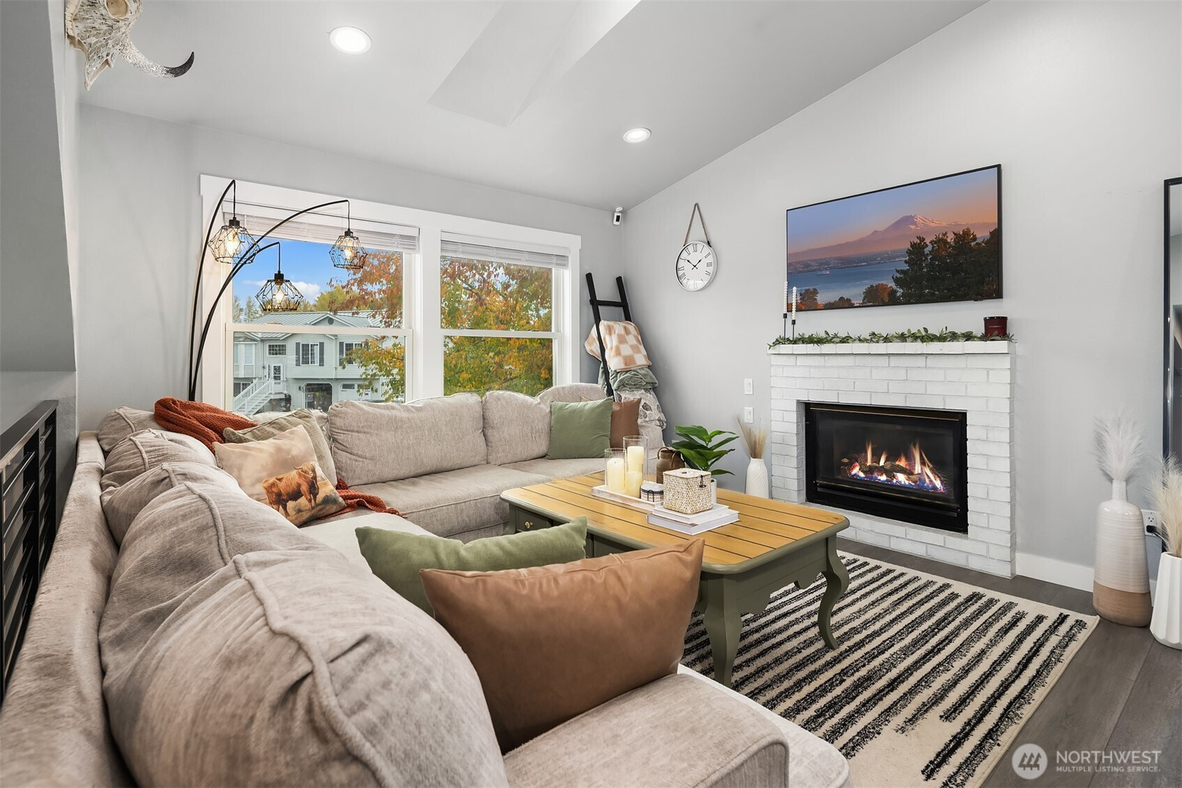 402 Olympia Boulevard SW, Pacific, WA 98047